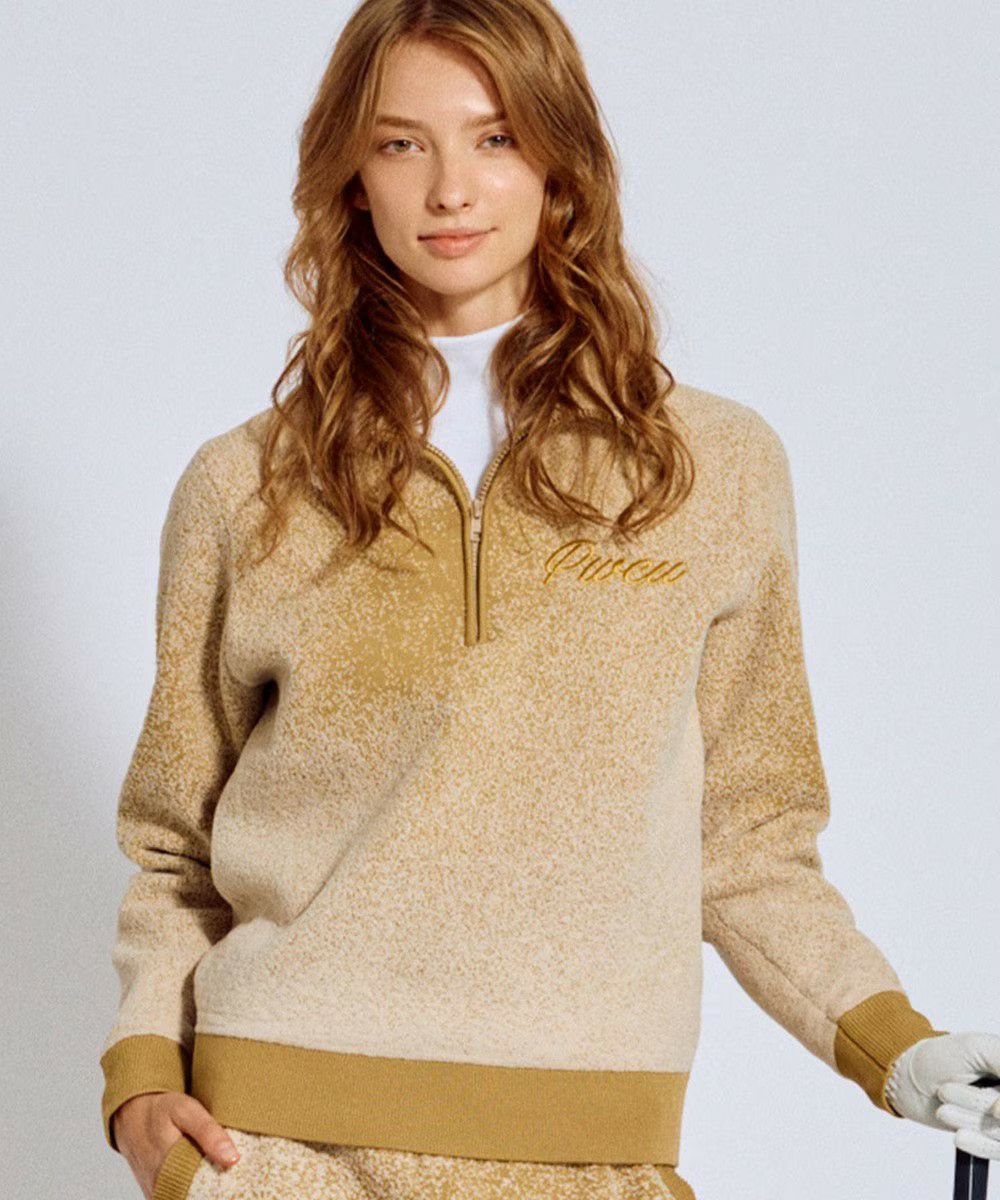 ピーダブリュサーキュラスのセーター