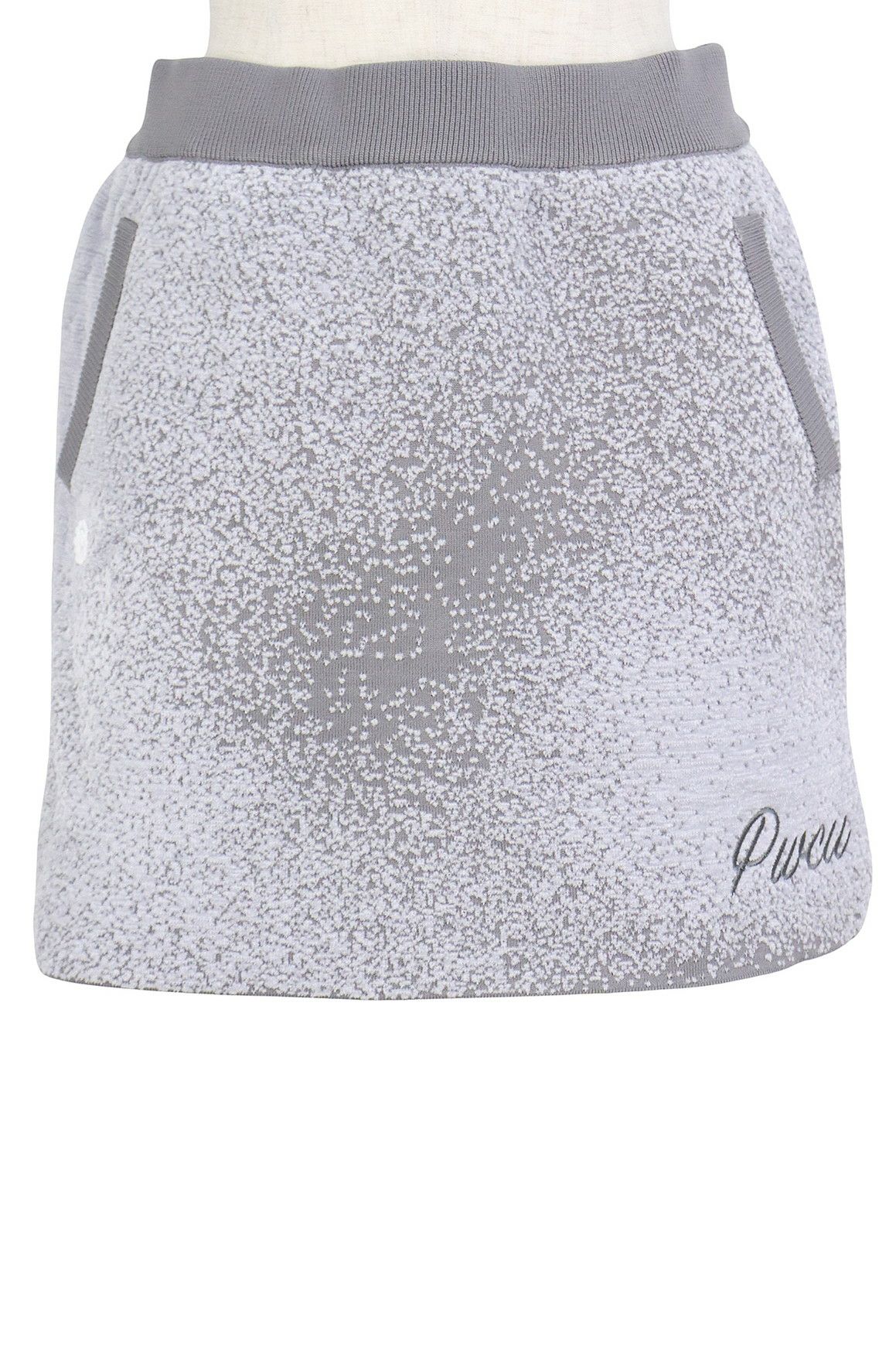 ピーダブリュサーキュラスのスカート