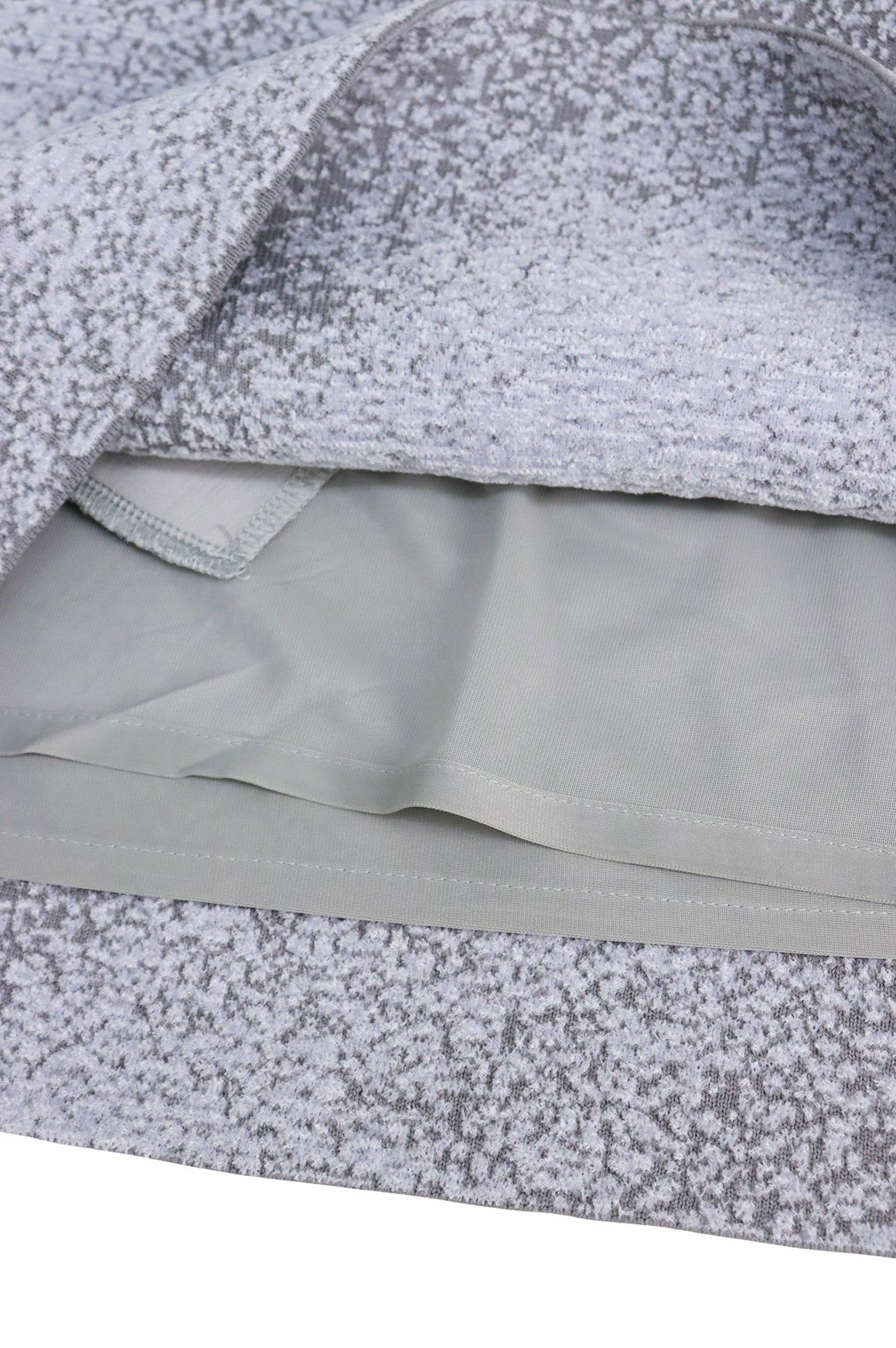 ピーダブリュサーキュラスのスカート