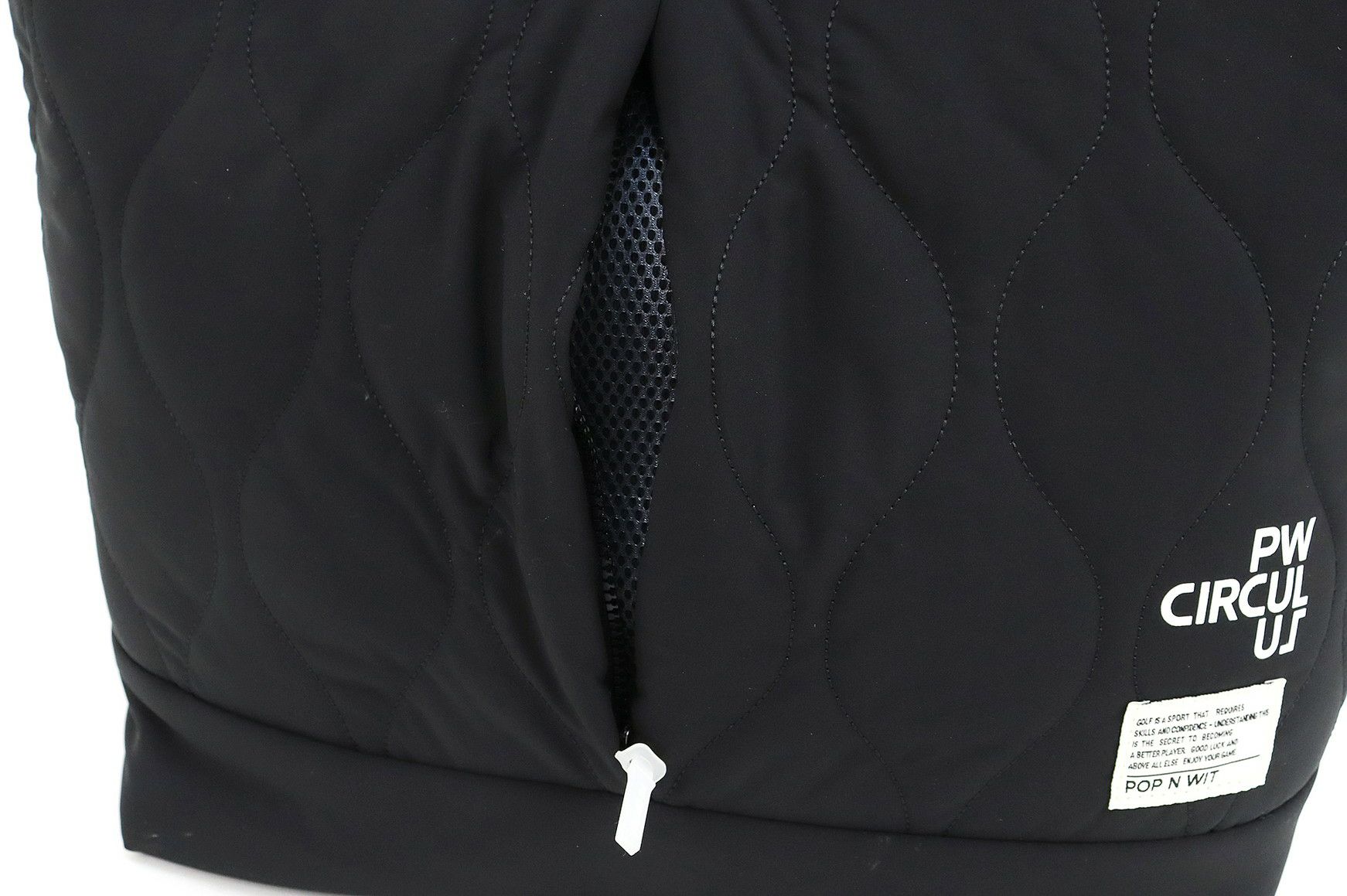 ピーダブリュサーキュラスのトートバッグ