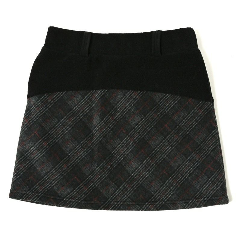 デルソルゴルフのスカート