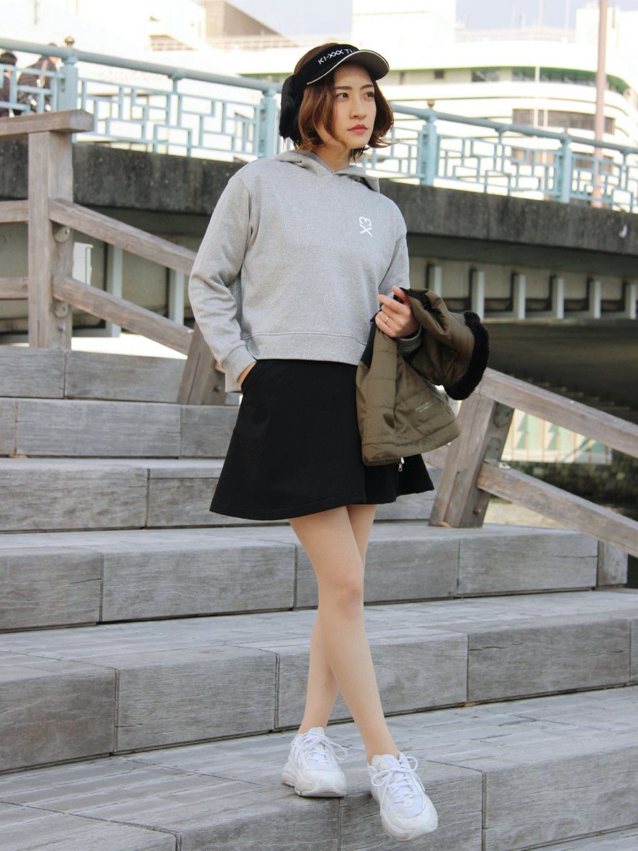 キックスリーのパーカー