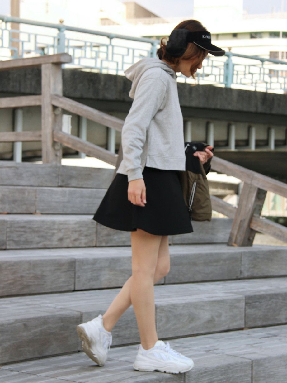 キックスリーのパーカー