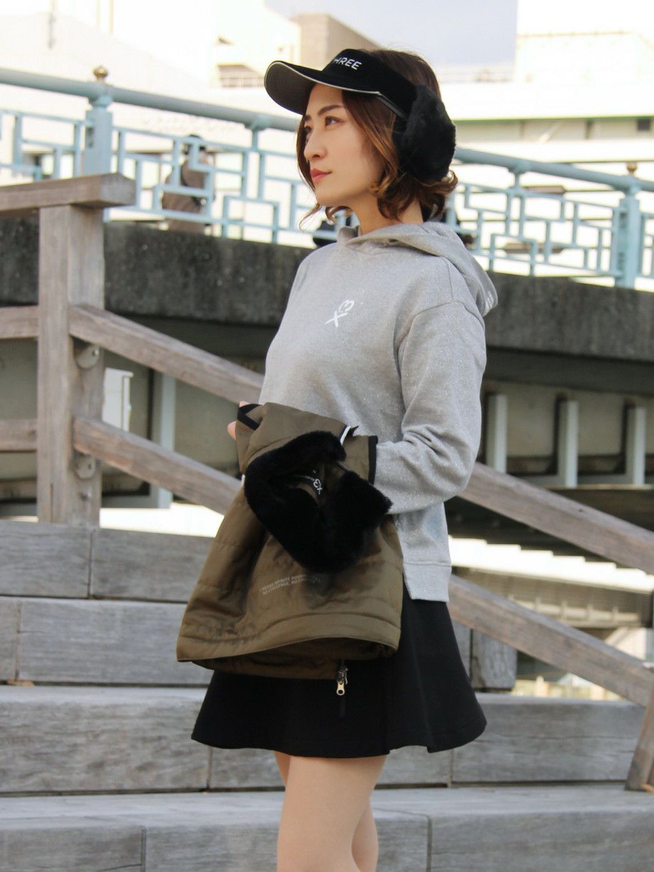 キックスリーのパーカー