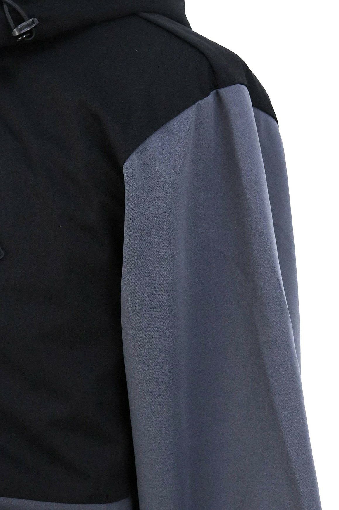 ヴィトゥエルブゴルフのブルゾン