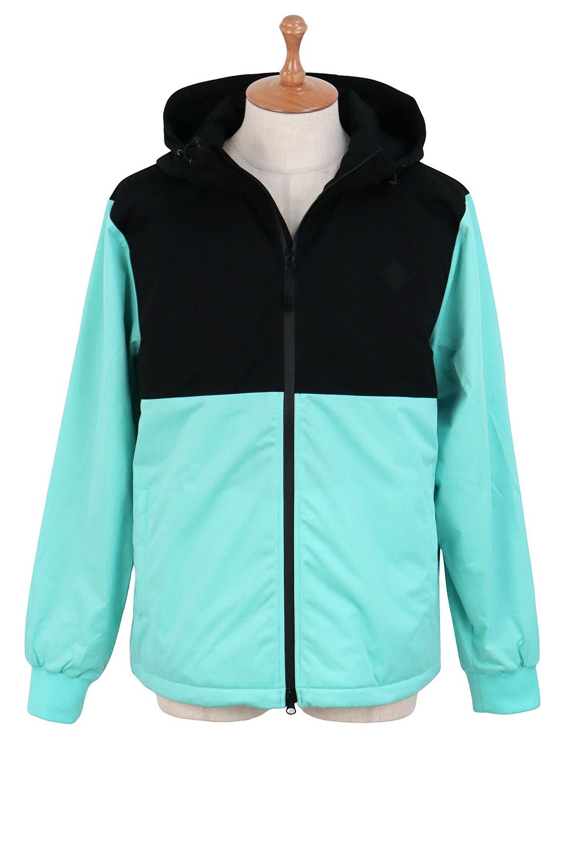 ヴィトゥエルブゴルフのブルゾン