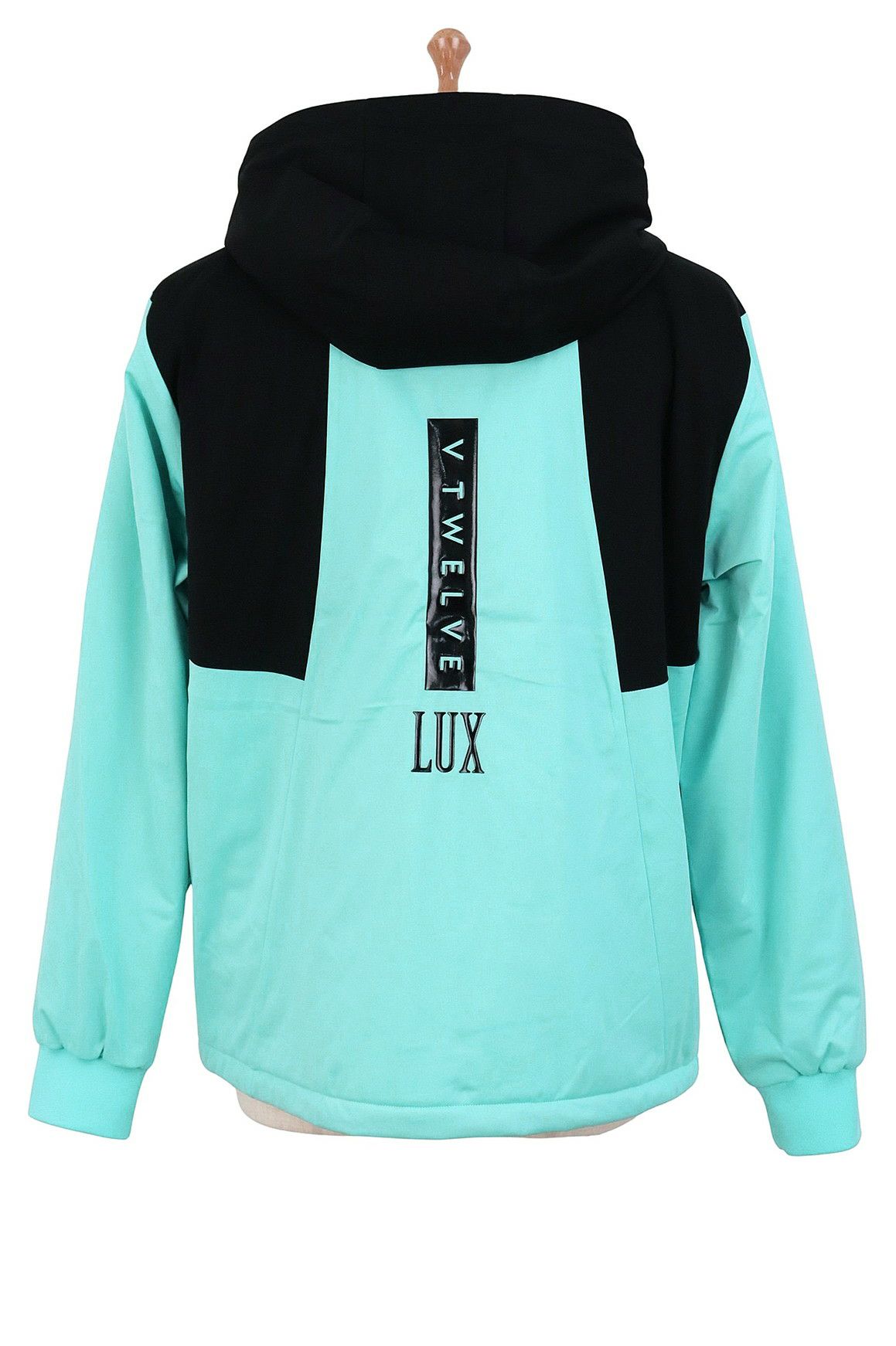 ヴィトゥエルブゴルフのブルゾン