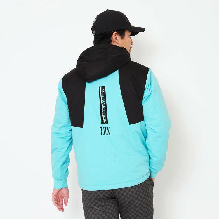 ヴィトゥエルブゴルフのブルゾン