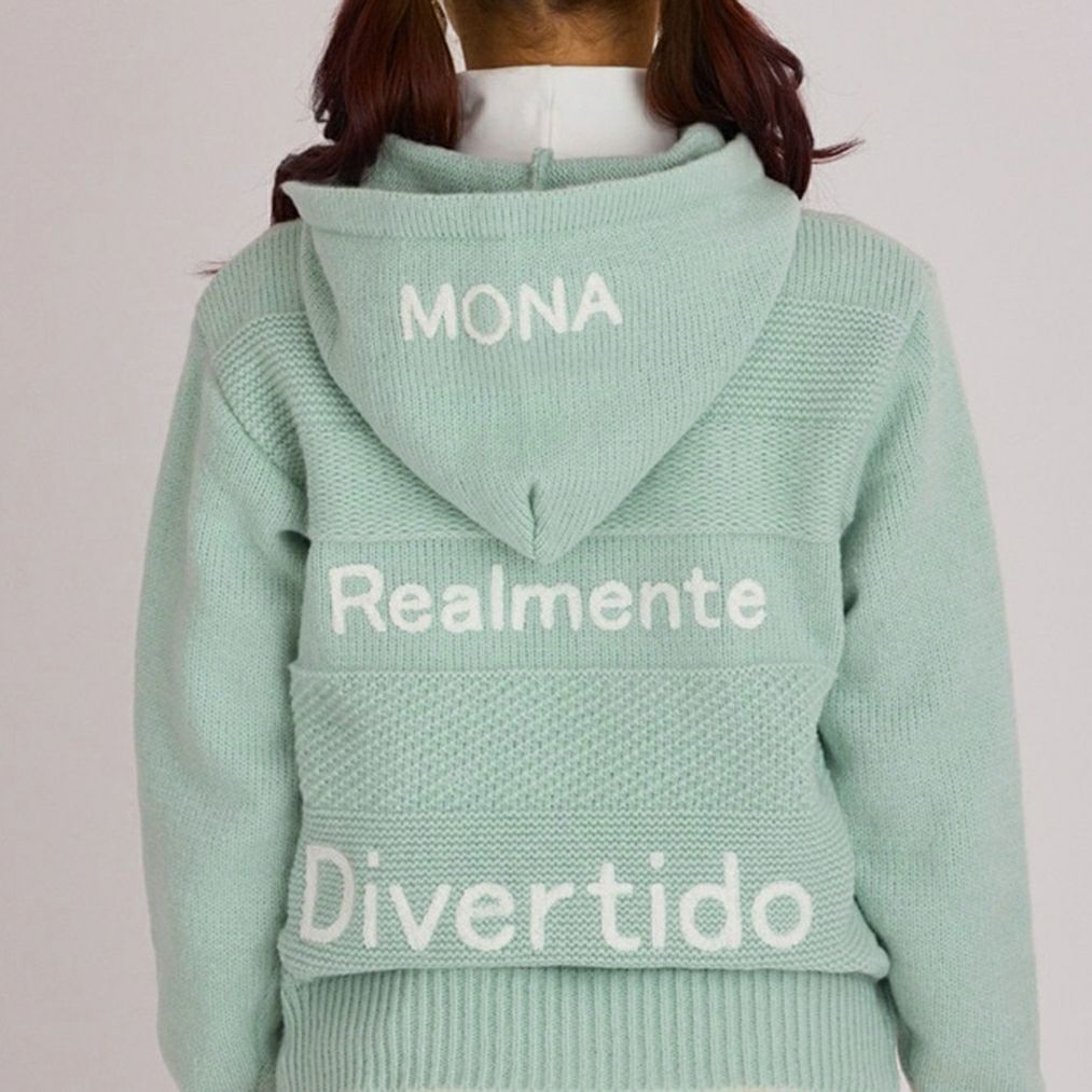 モナデルソルのセーター