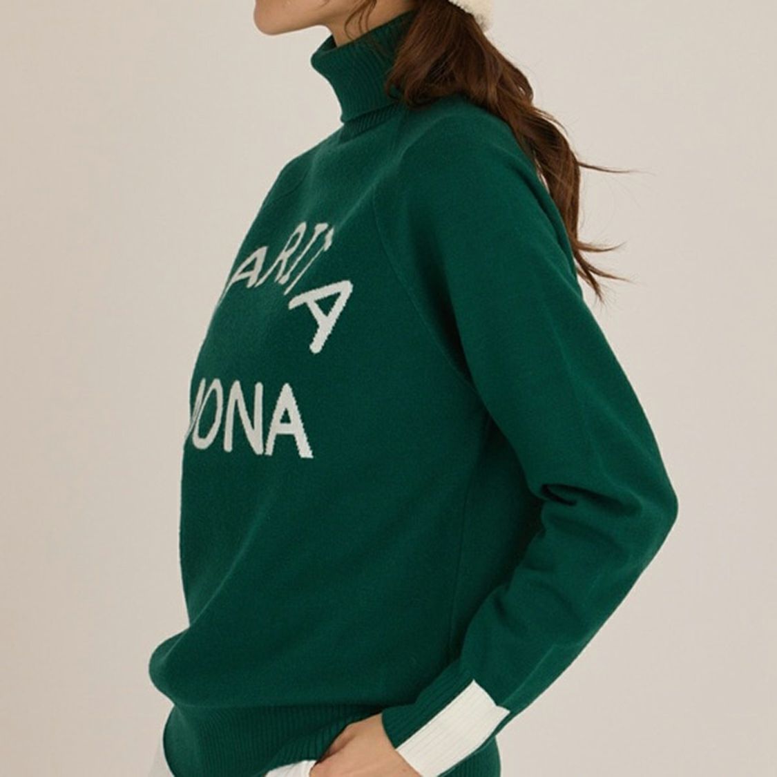 モナデルソルのセーター