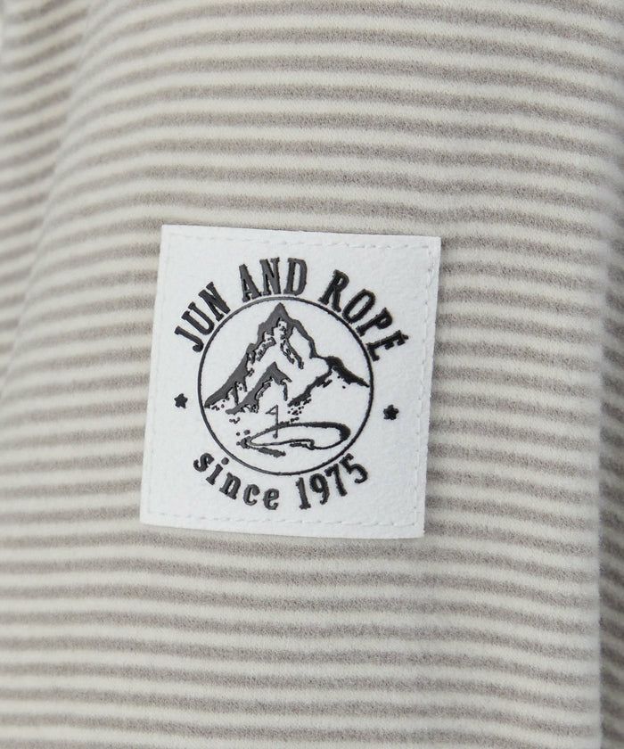 ジュン＆ロペのハイネックシャツ