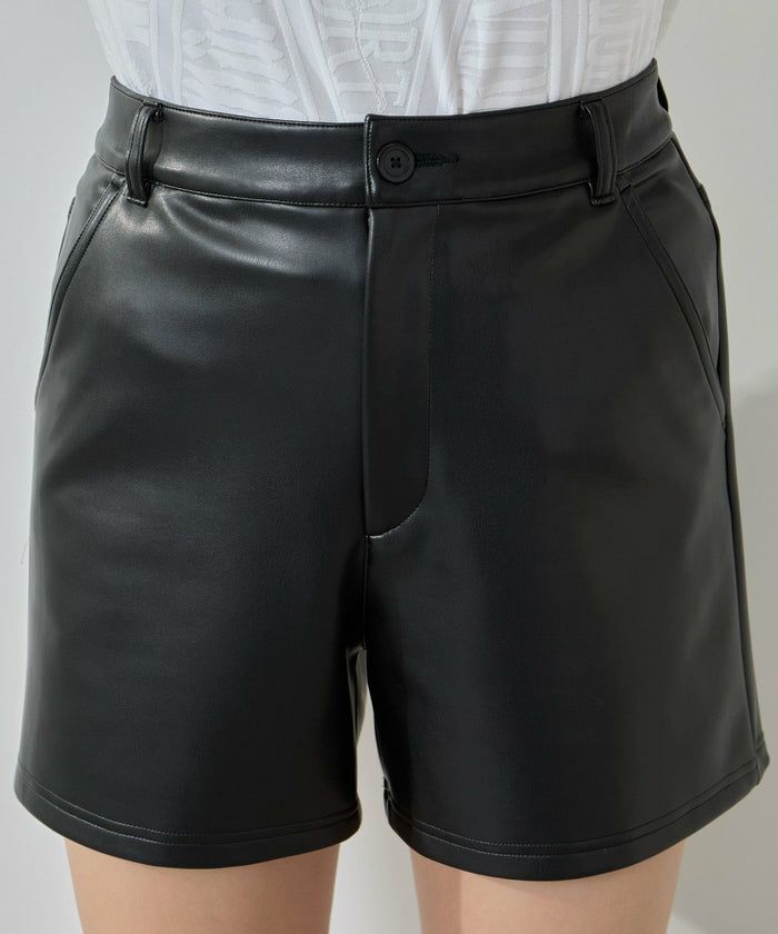 ジュン＆ロペのショートパンツ