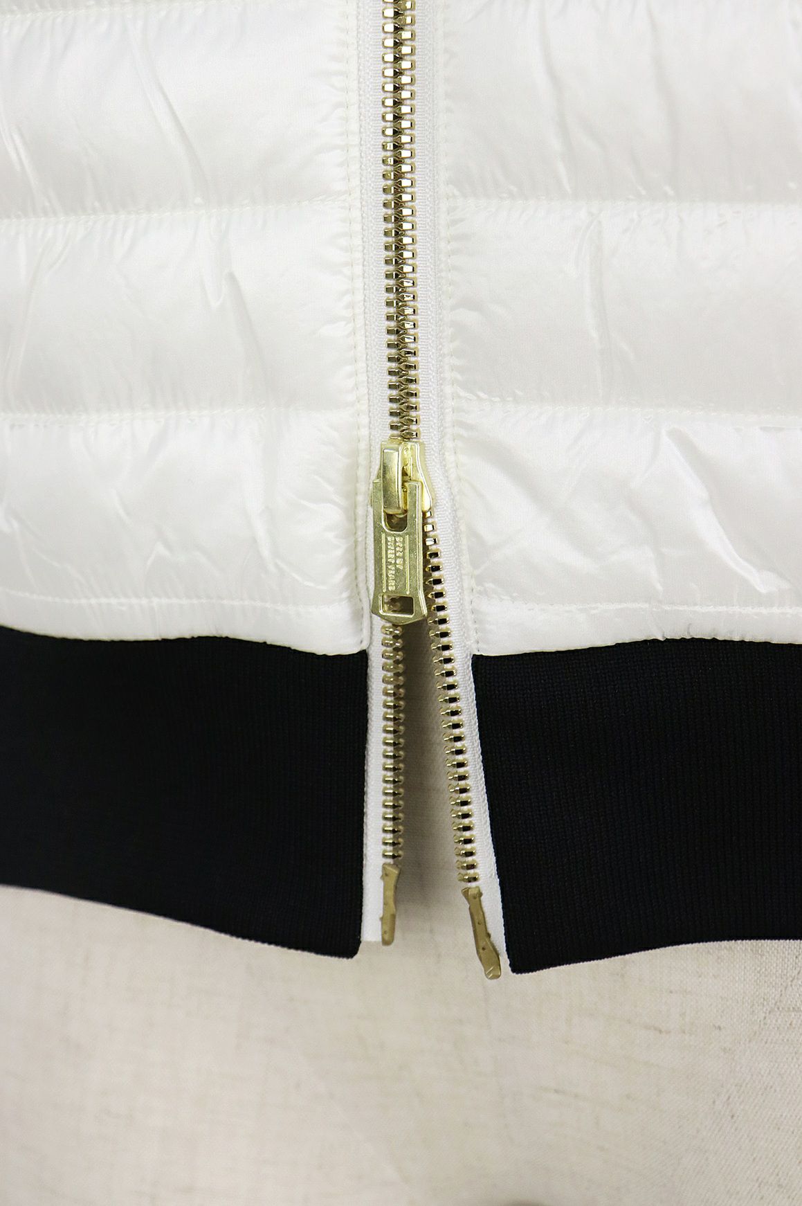 エスワイサーティトゥのブルゾン