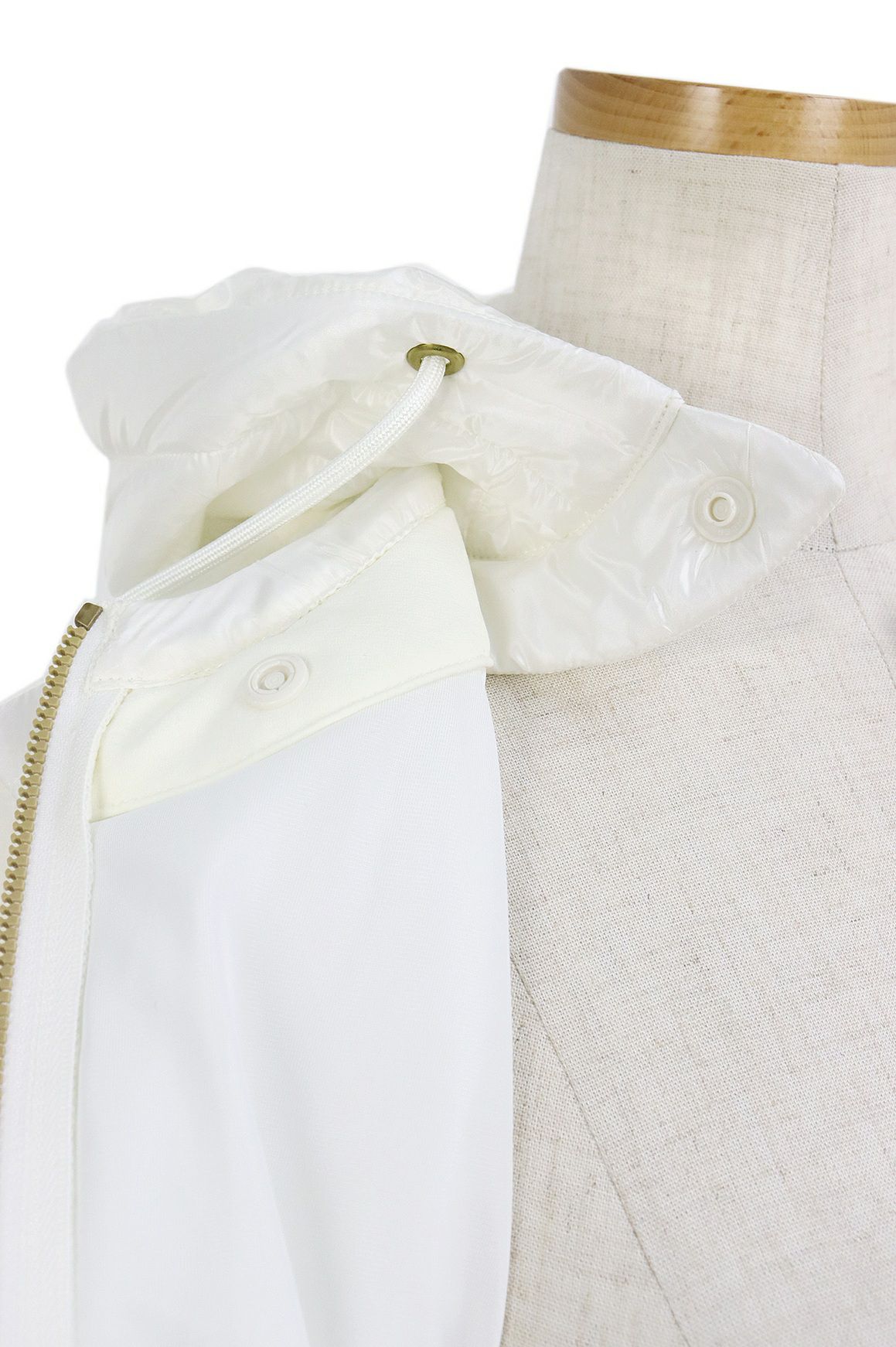 エスワイサーティトゥのブルゾン