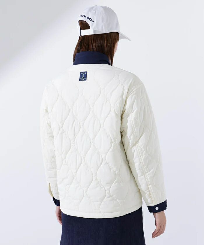 ピンのブルゾン