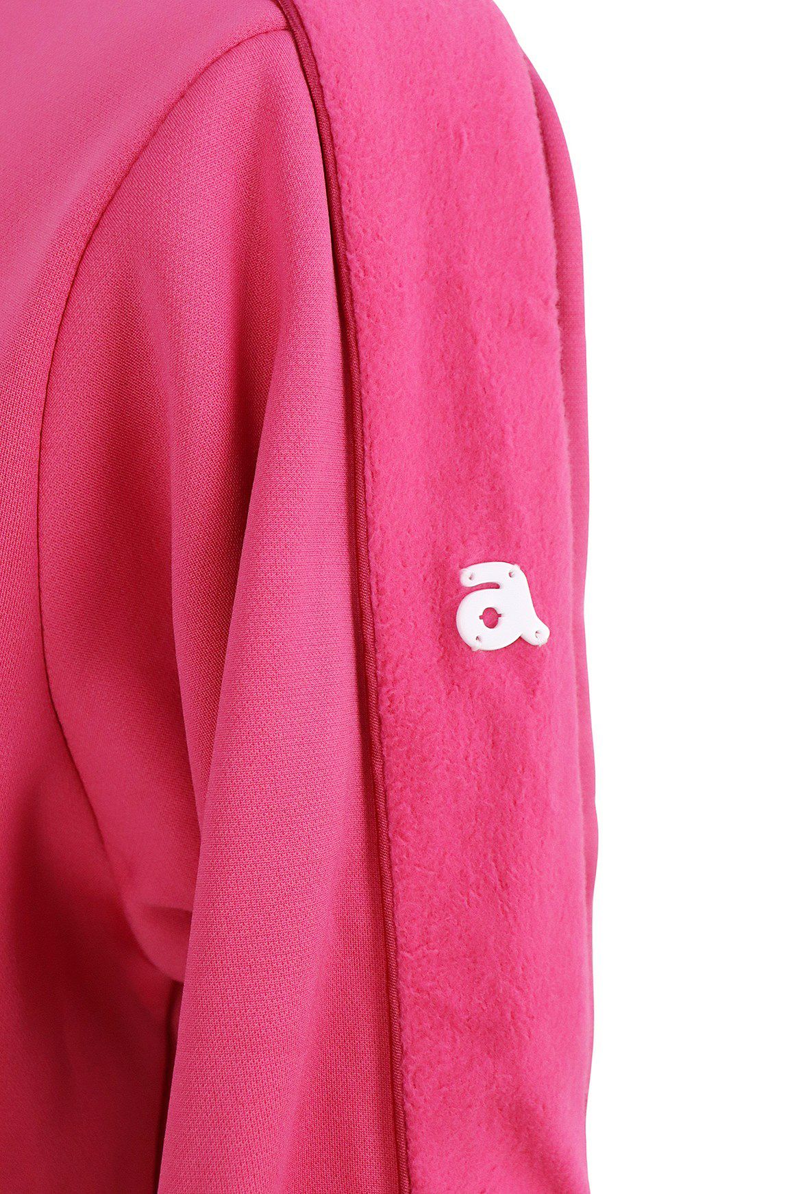 アルチビオのハイネックシャツ