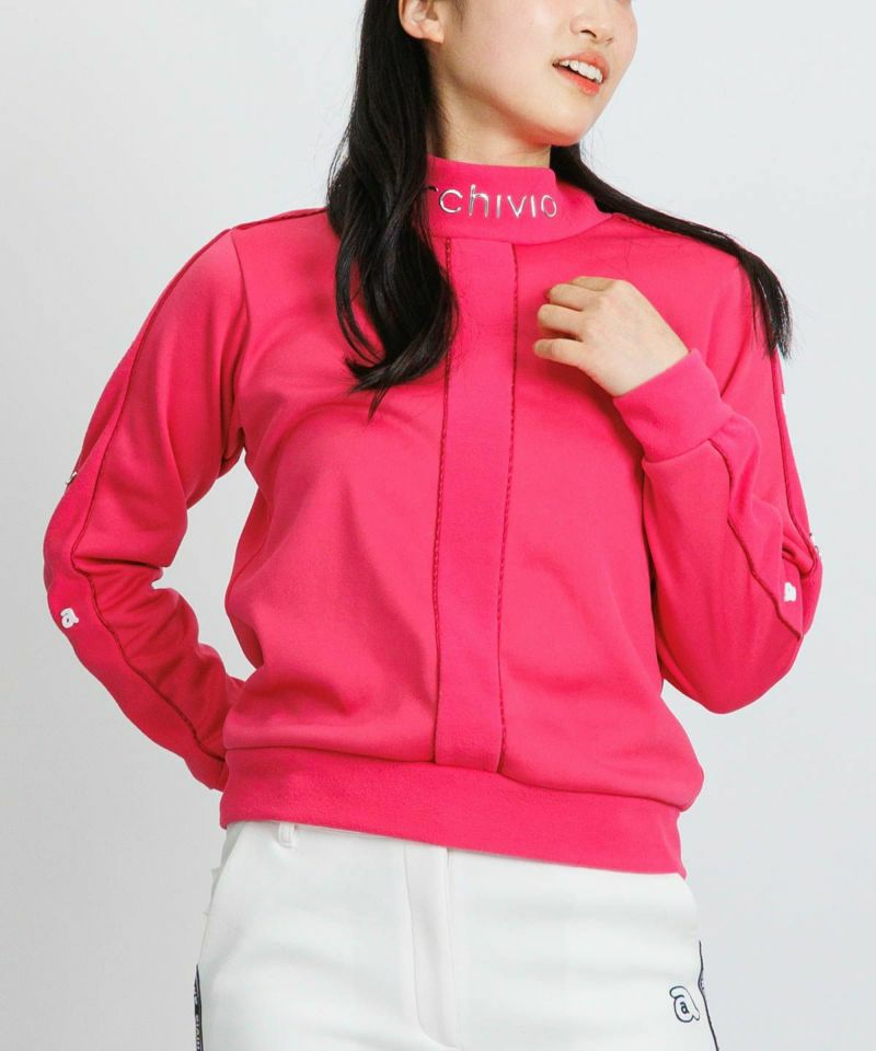 アルチビオのハイネックシャツ