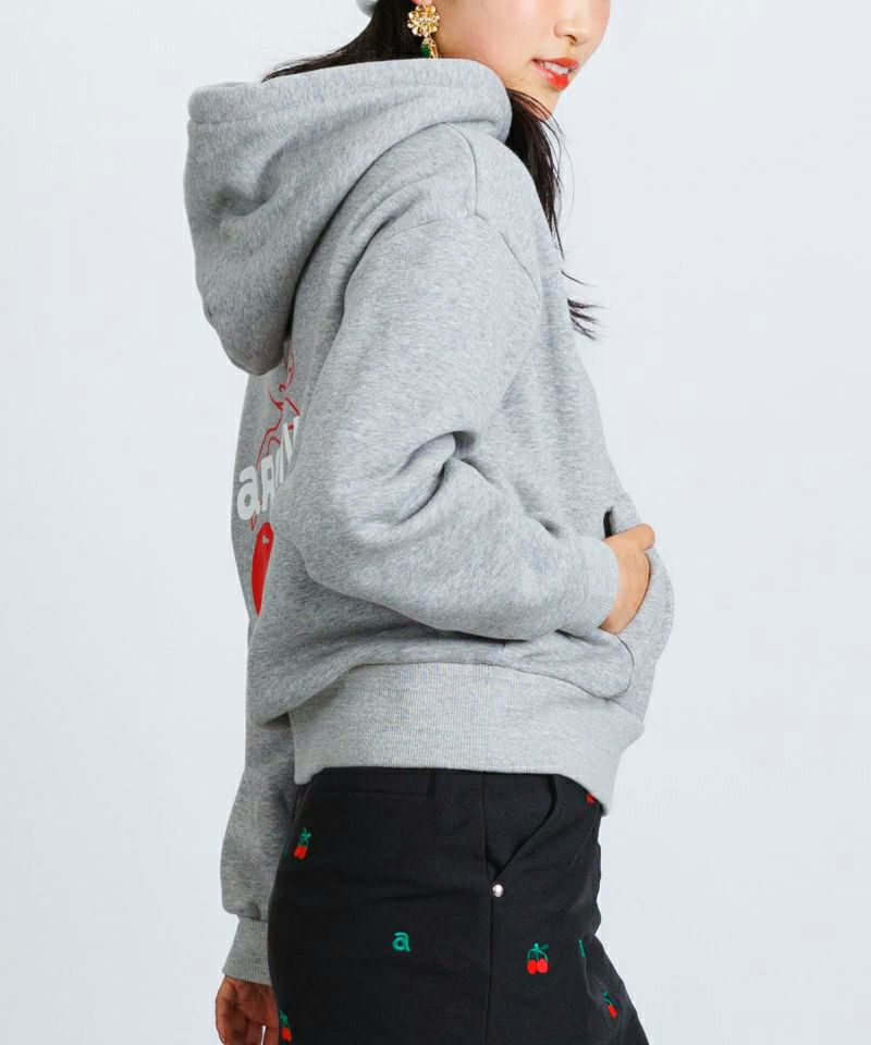 アルチビオのパーカー