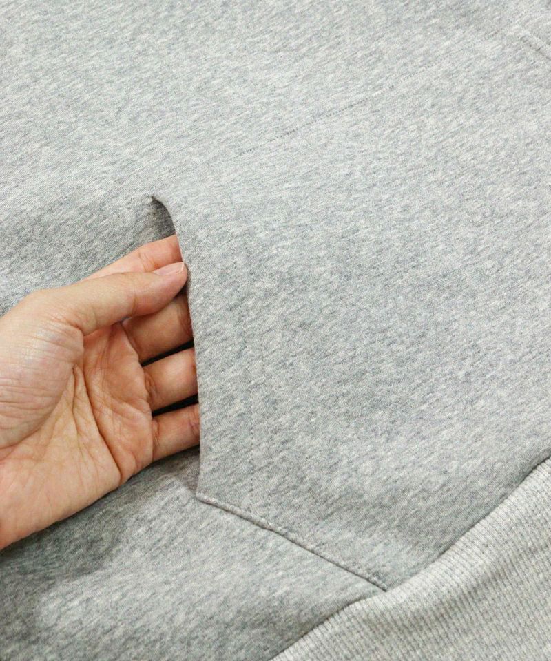 アルチビオのパーカー