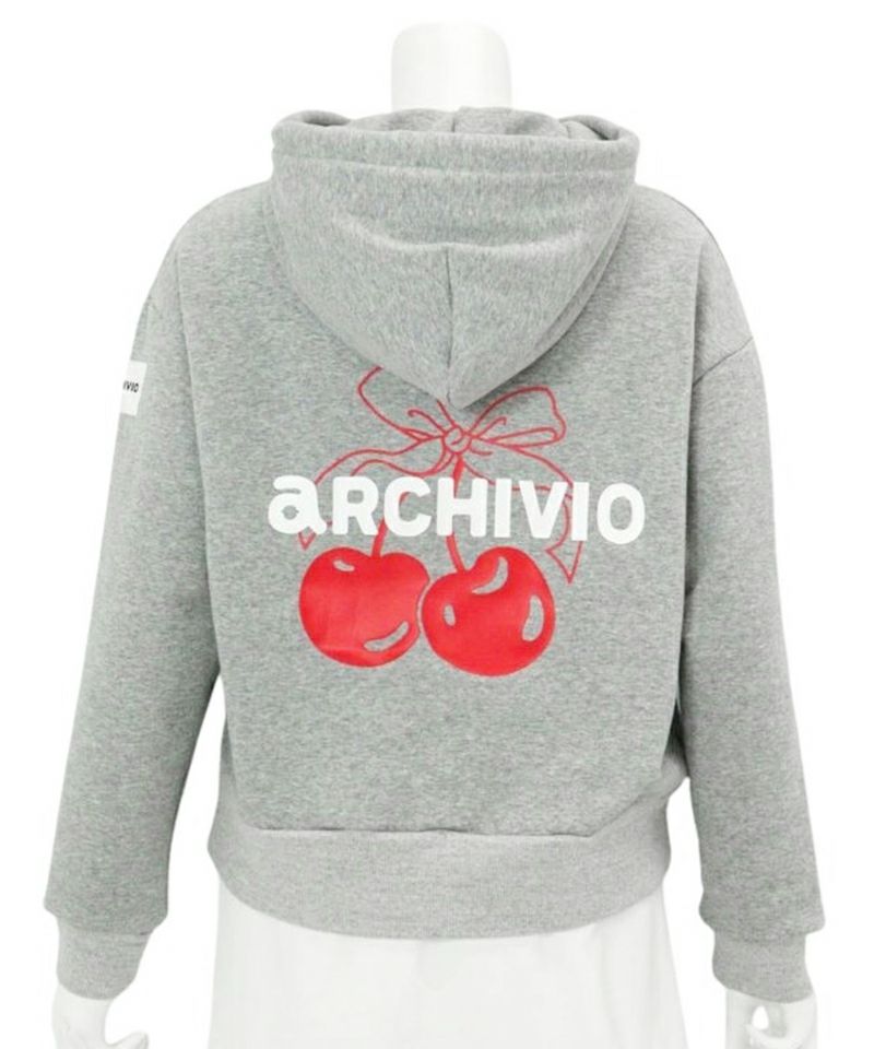 アルチビオのパーカー