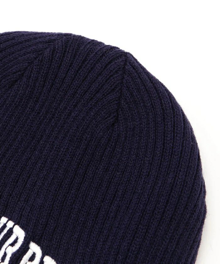 ピンのニット帽