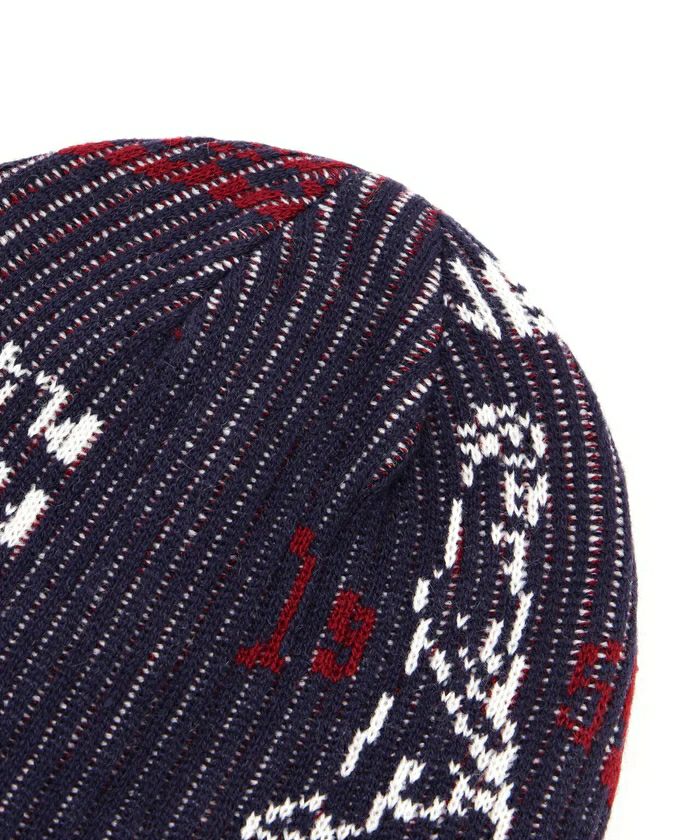 ピンのニット帽