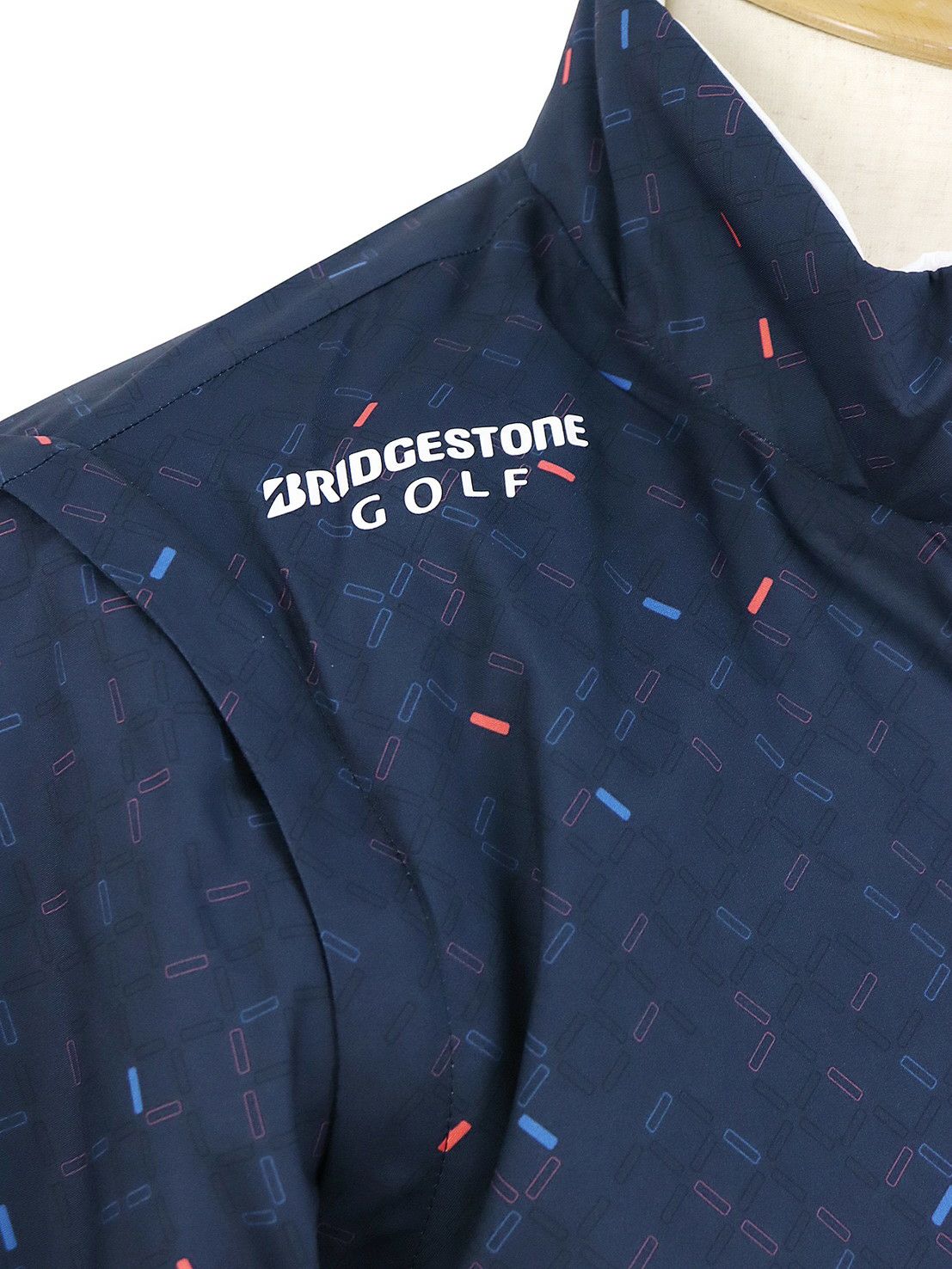 ブリヂストンゴルフのブルゾン