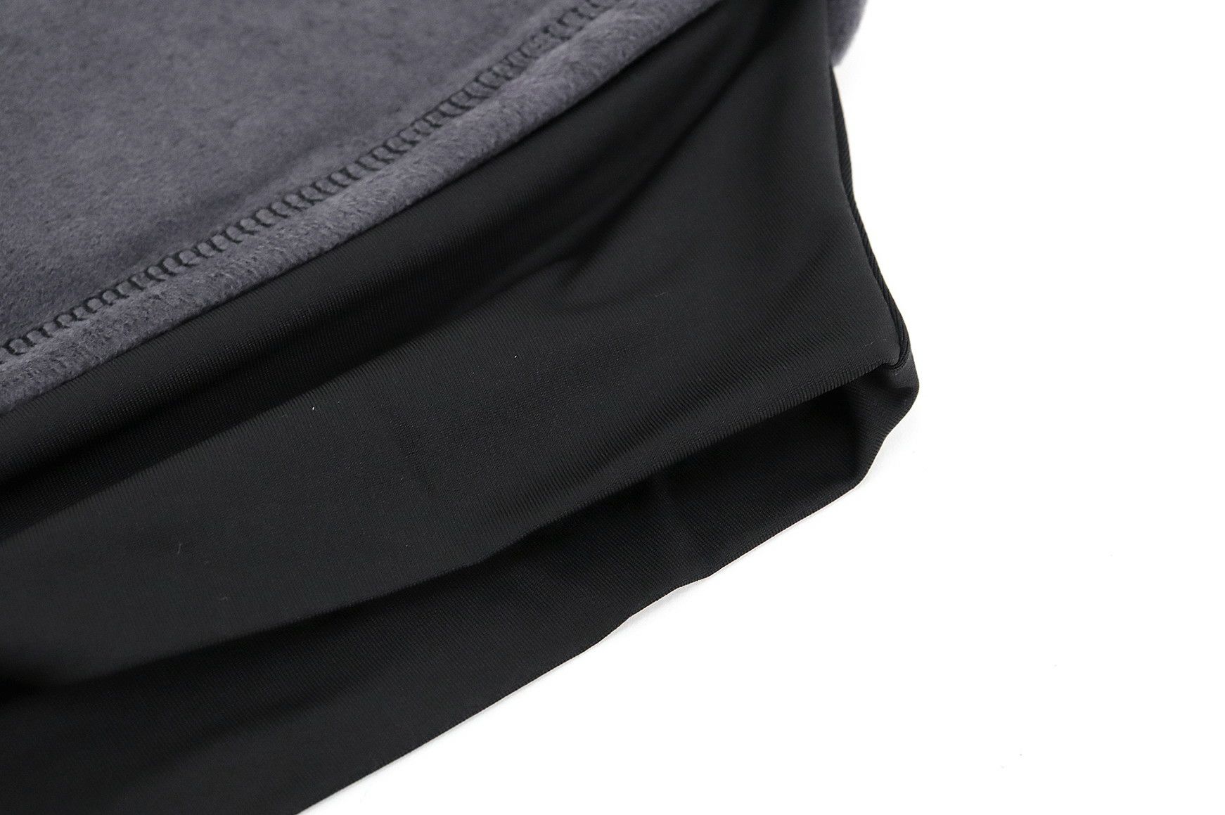 カステルバジャックスポーツブラックラインのネックウォーマー