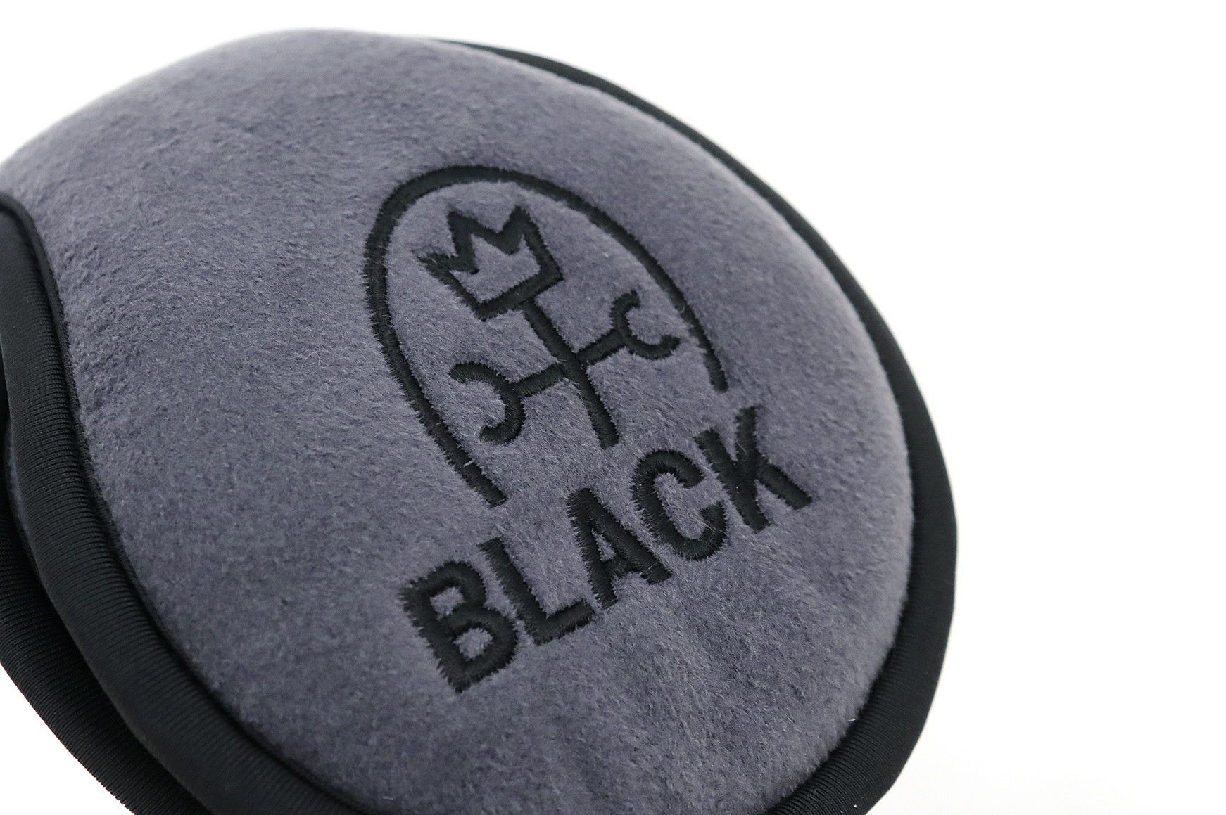 カステルバジャックスポーツブラックラインのイヤーウォーマー