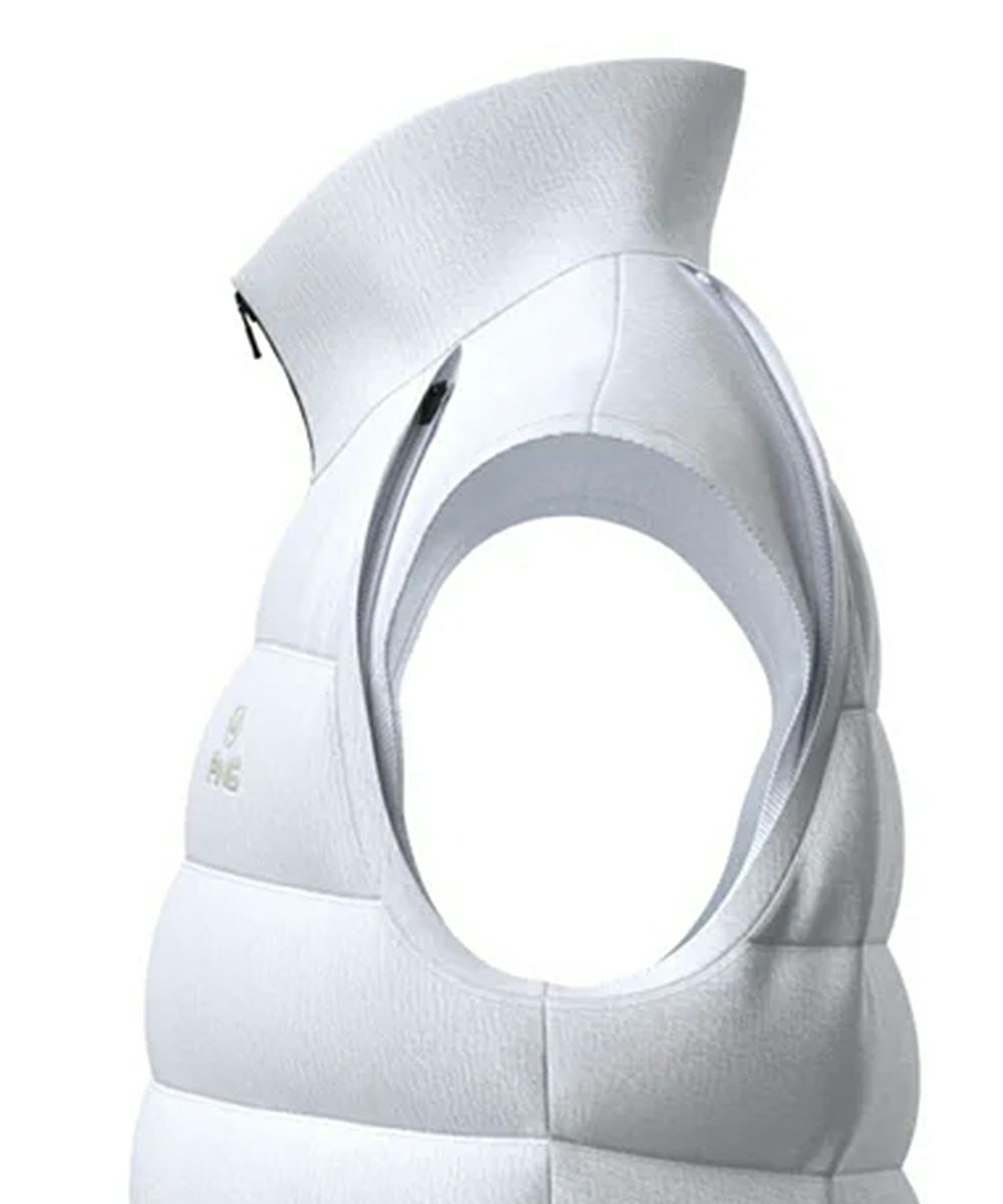 ピンのブルゾン