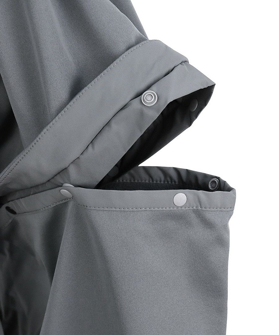 ピンのブルゾン