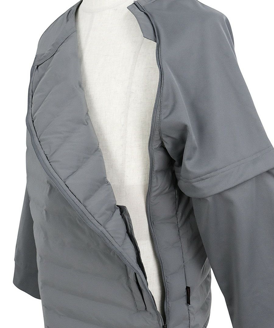 ピンのブルゾン