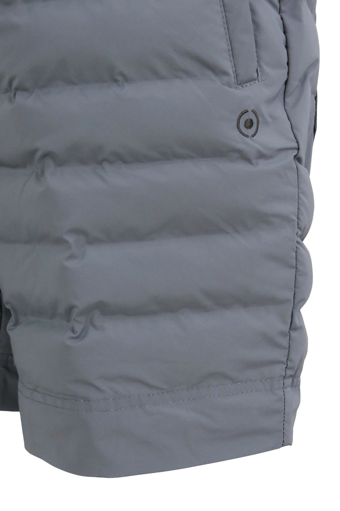 ピンのロングパンツ