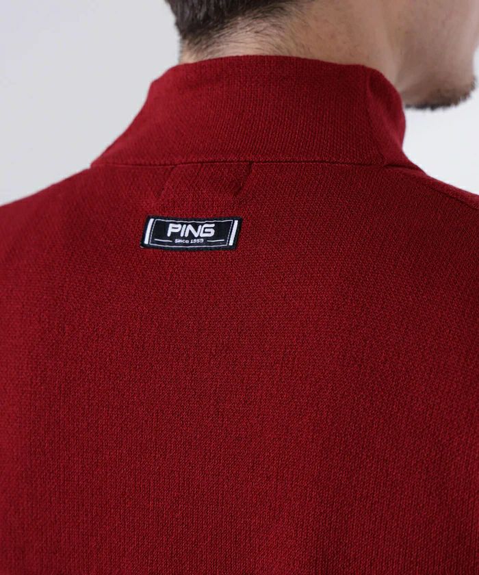 ピンのセーター