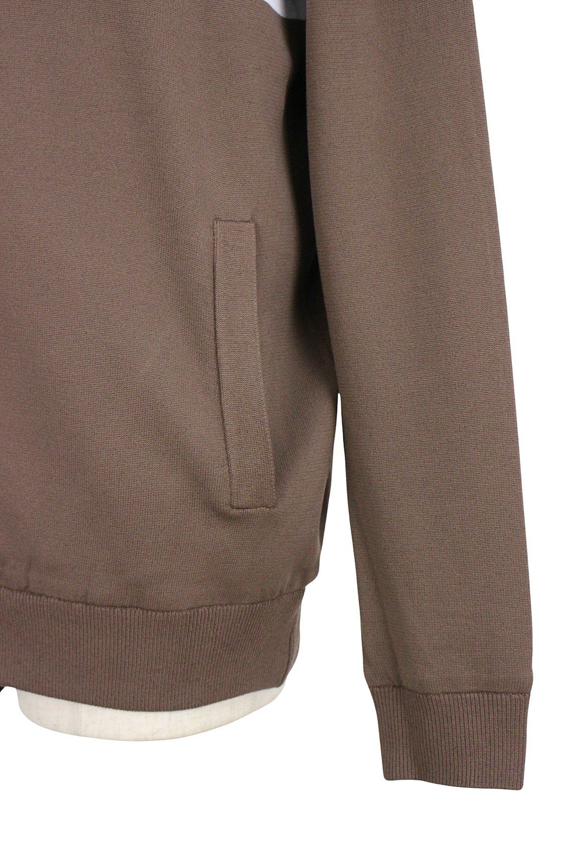 アンパスィのブルゾン