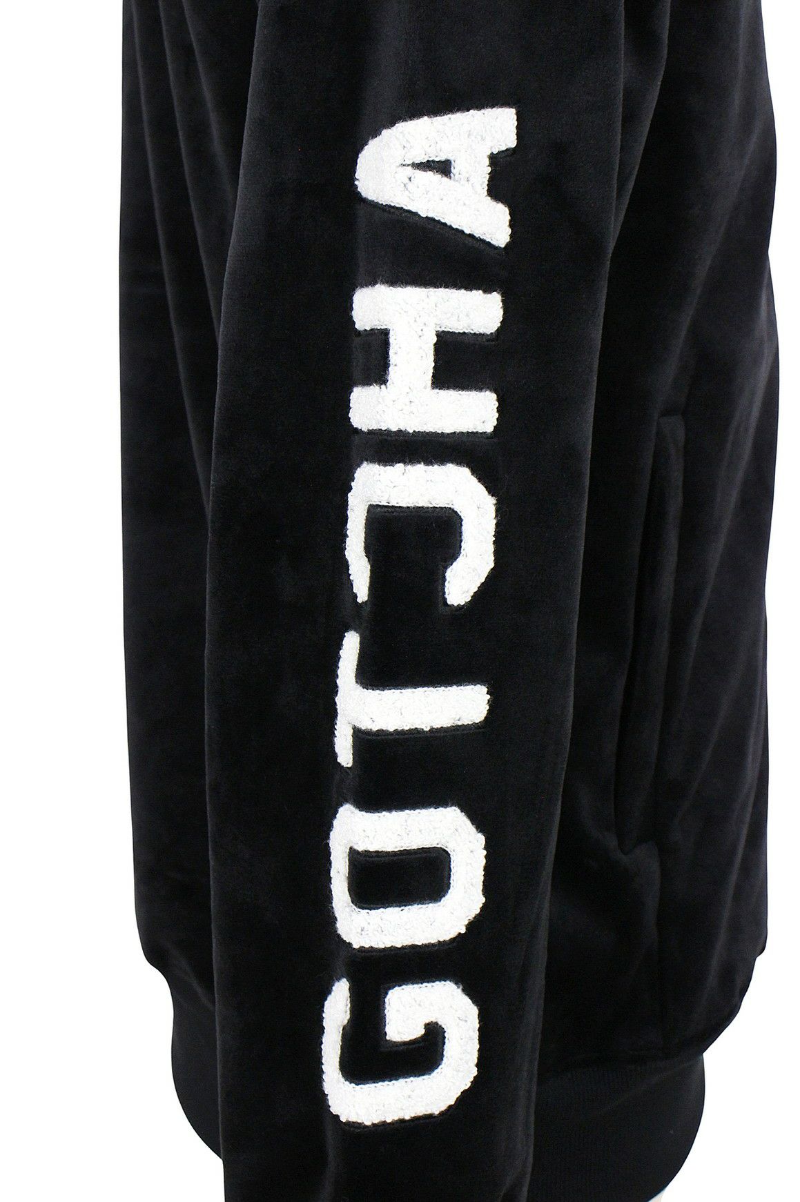 ガッチャゴルフのブルゾン