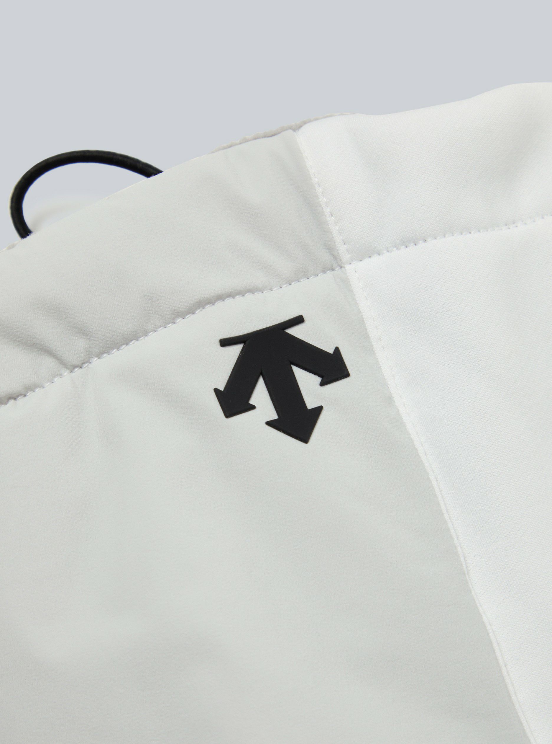 デサントゴルフのレッグウォーマー