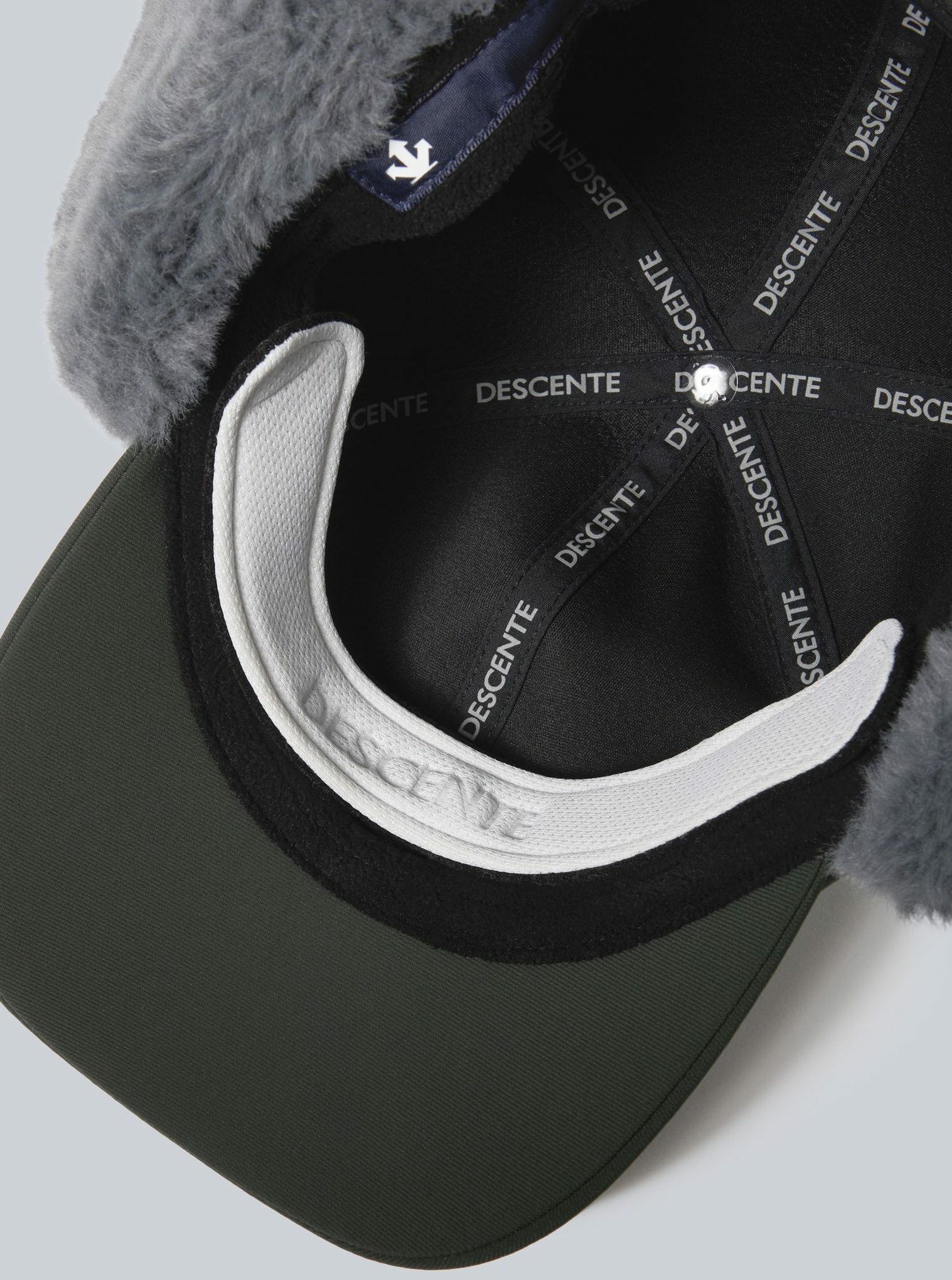 デサントゴルフのフライトキャップ