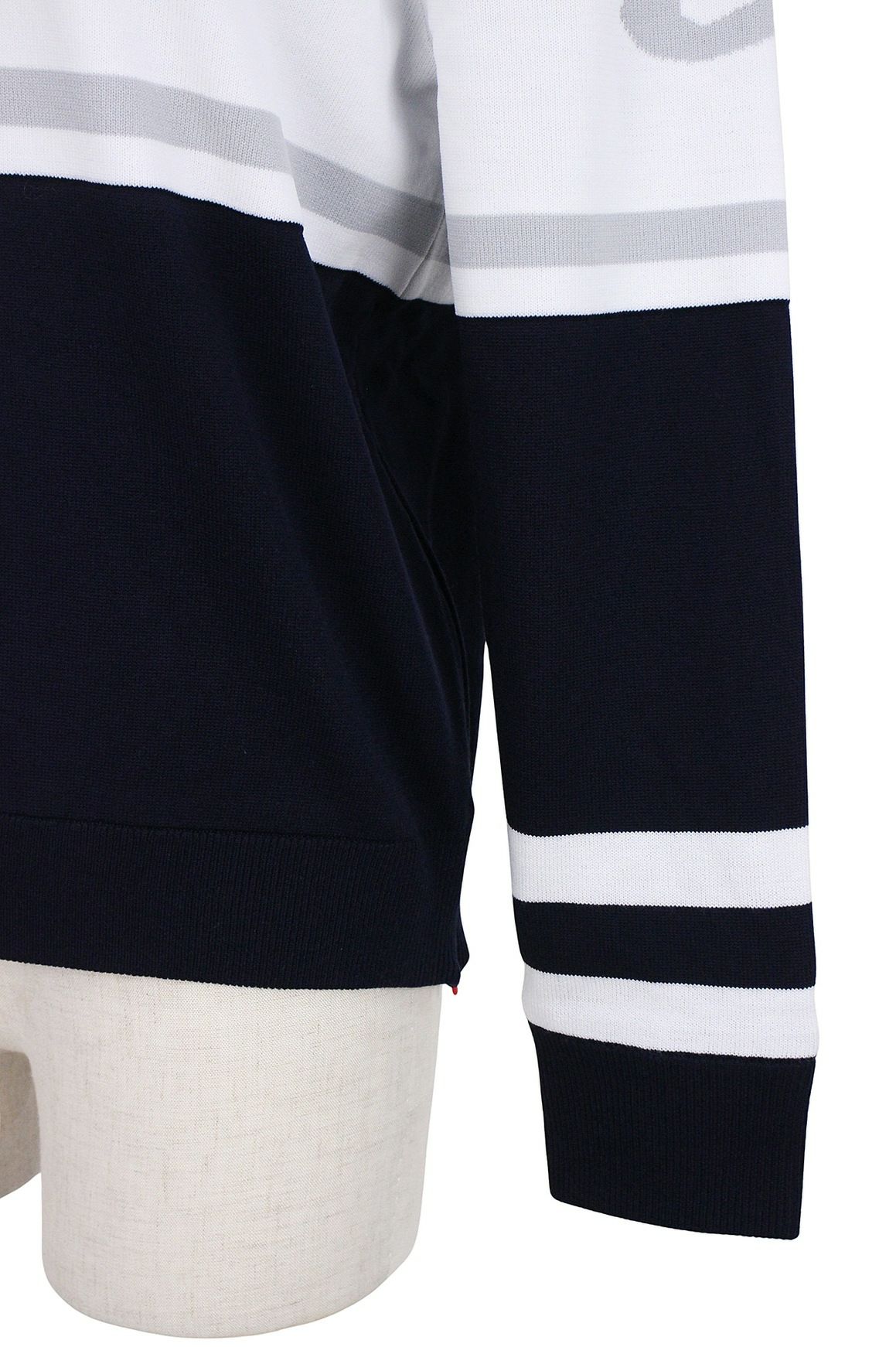 アンパスィのセーター