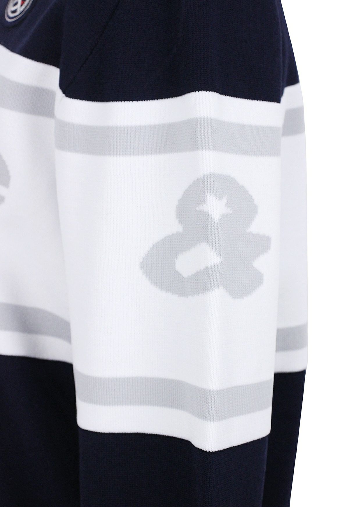 アンパスィのセーター