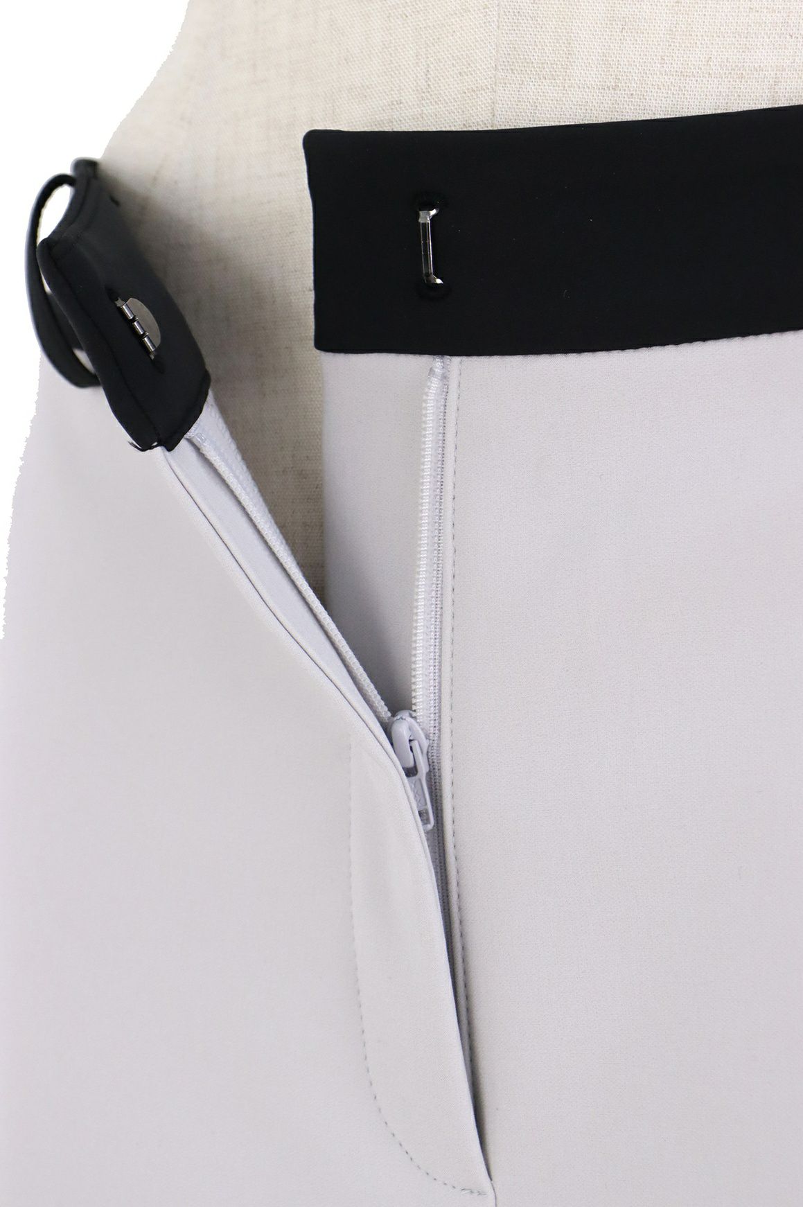 ランバンスポールのパンツ