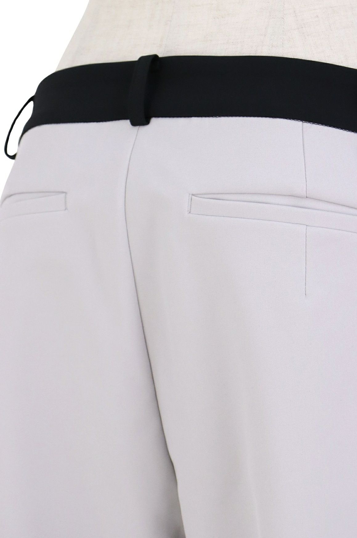 ランバンスポールのパンツ