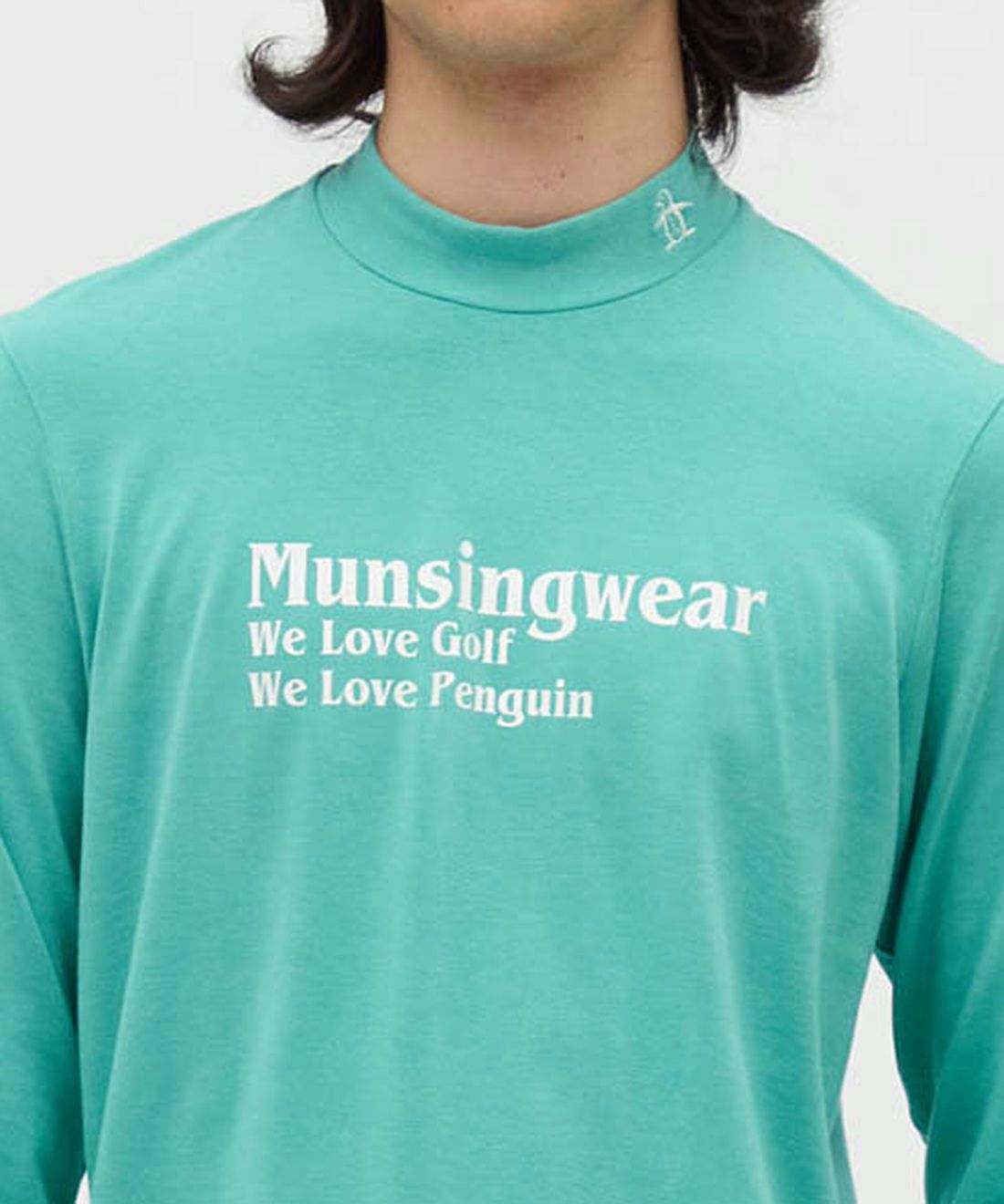 マンシングウェアのハイネックシャツ