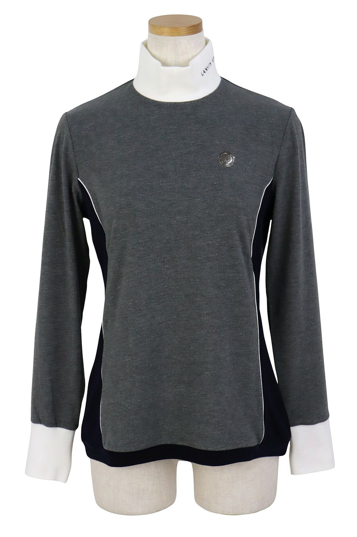 ランバンスポールのハイネックシャツ