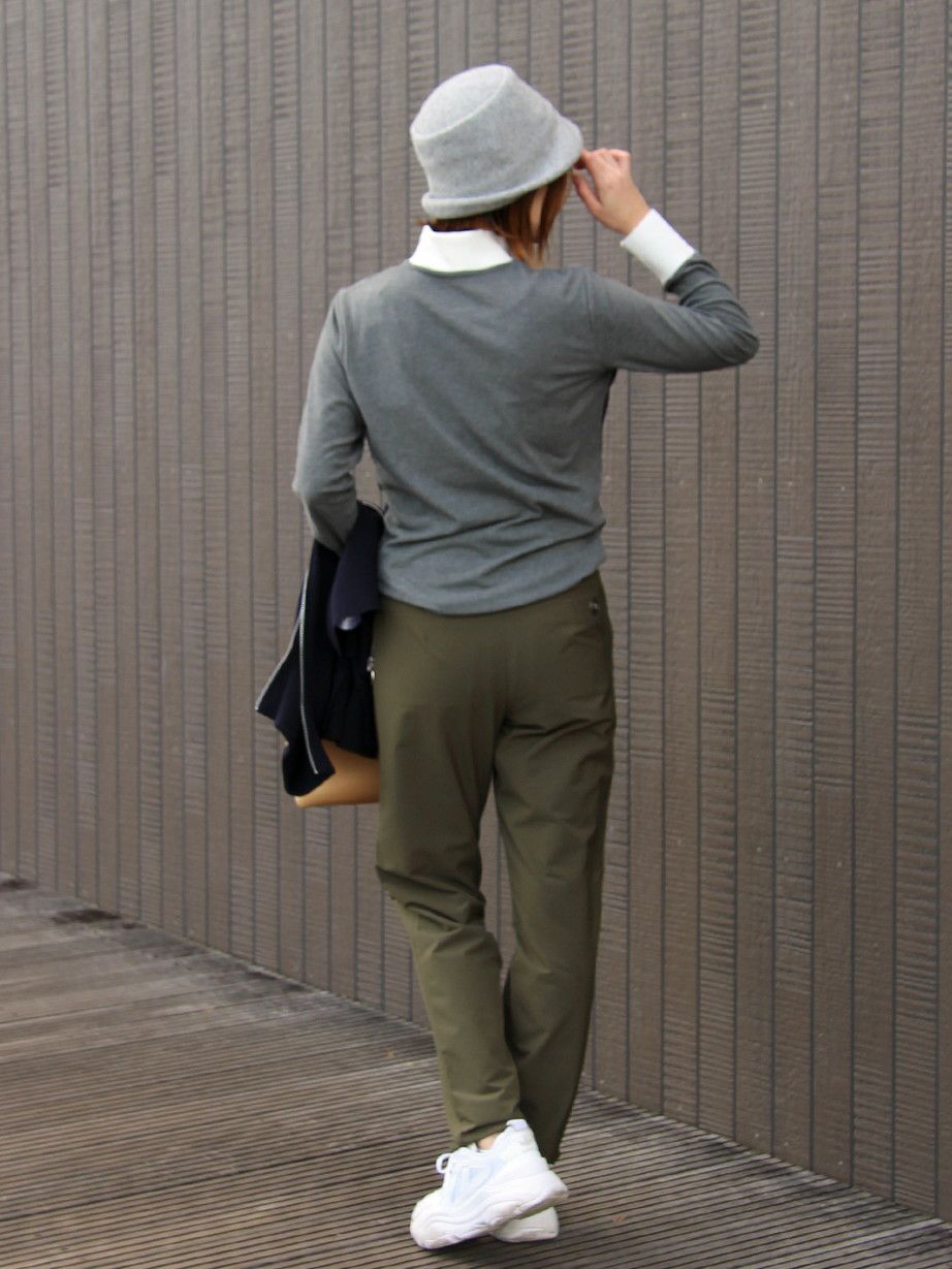 ランバンスポールのハイネックシャツ