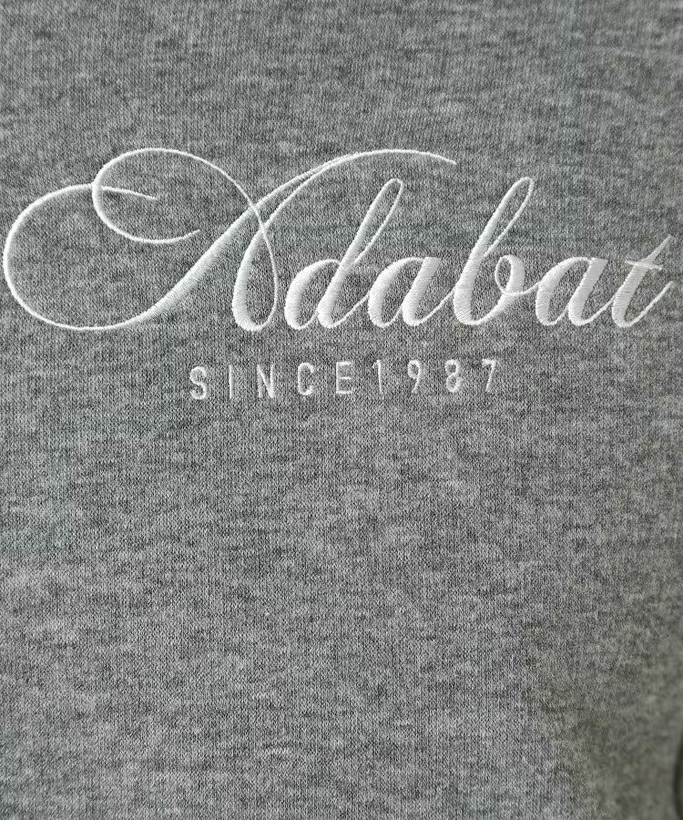 アダバットのトレーナー