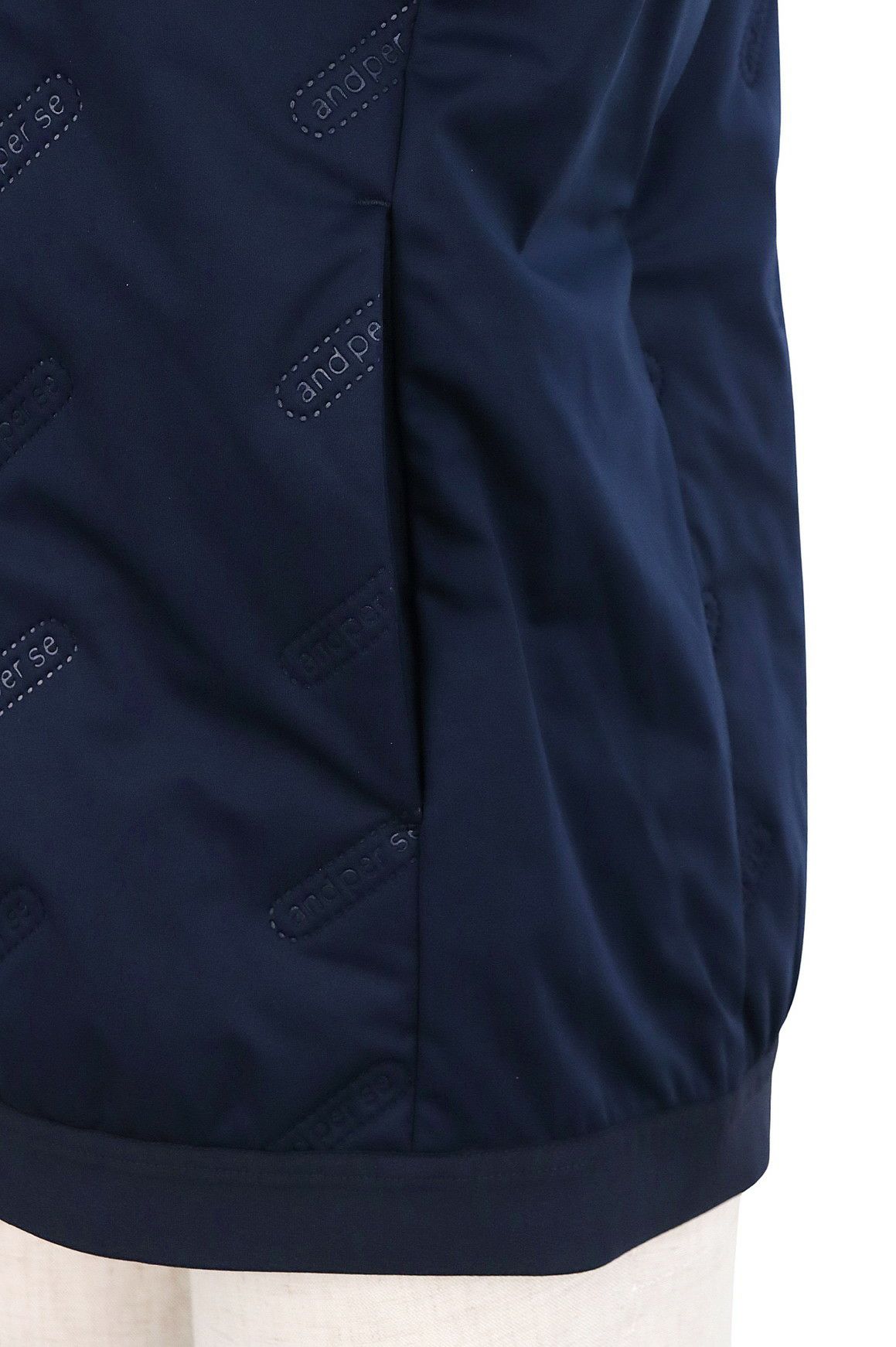 アンパスィのブルゾン