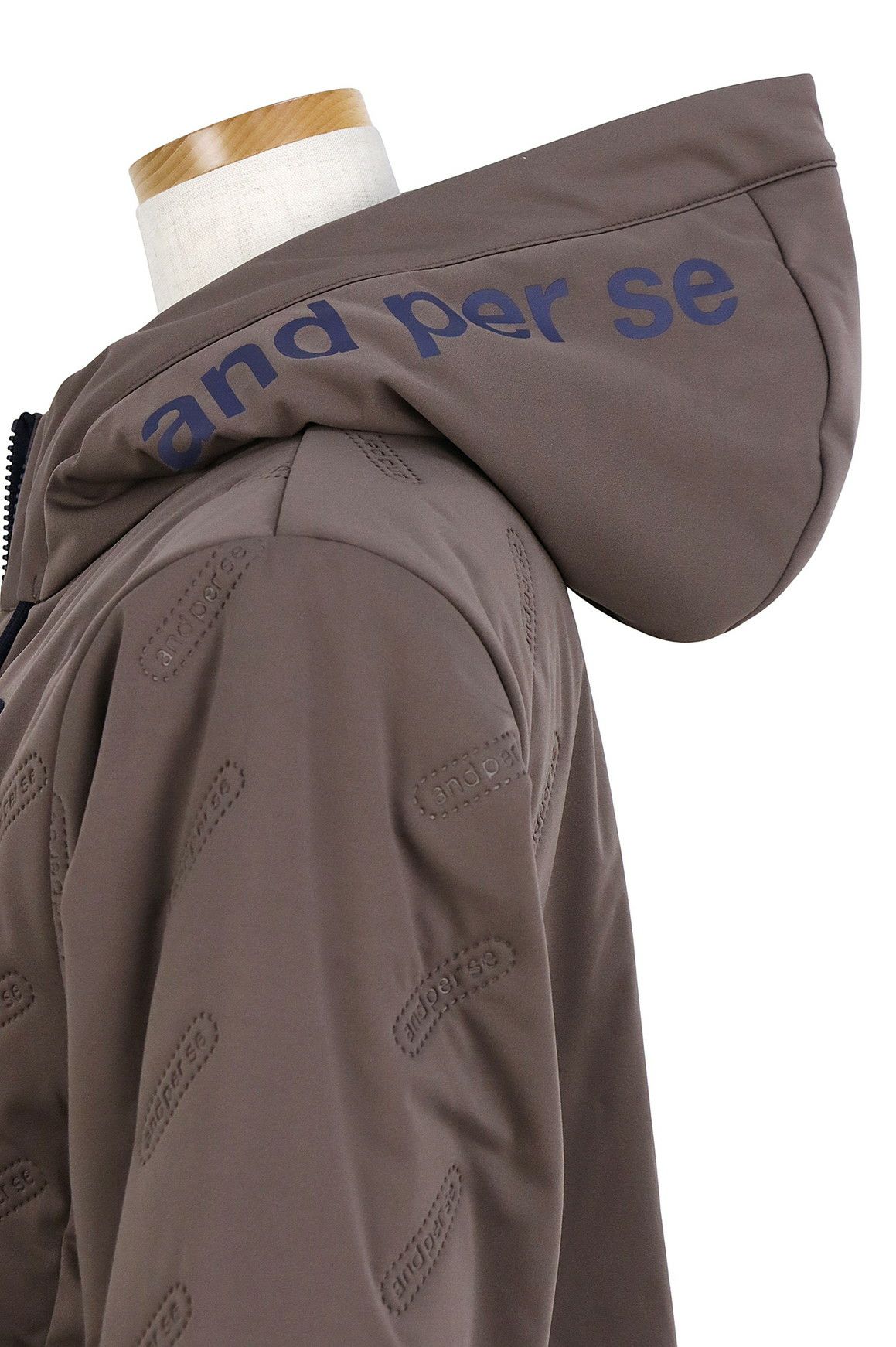 アンパスィのブルゾン