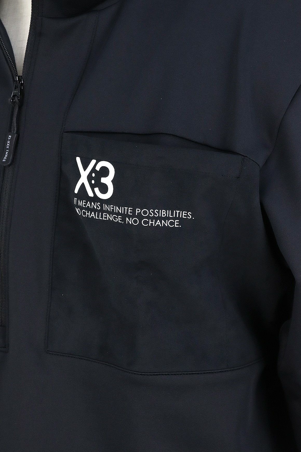 キックスリーのポロシャツ