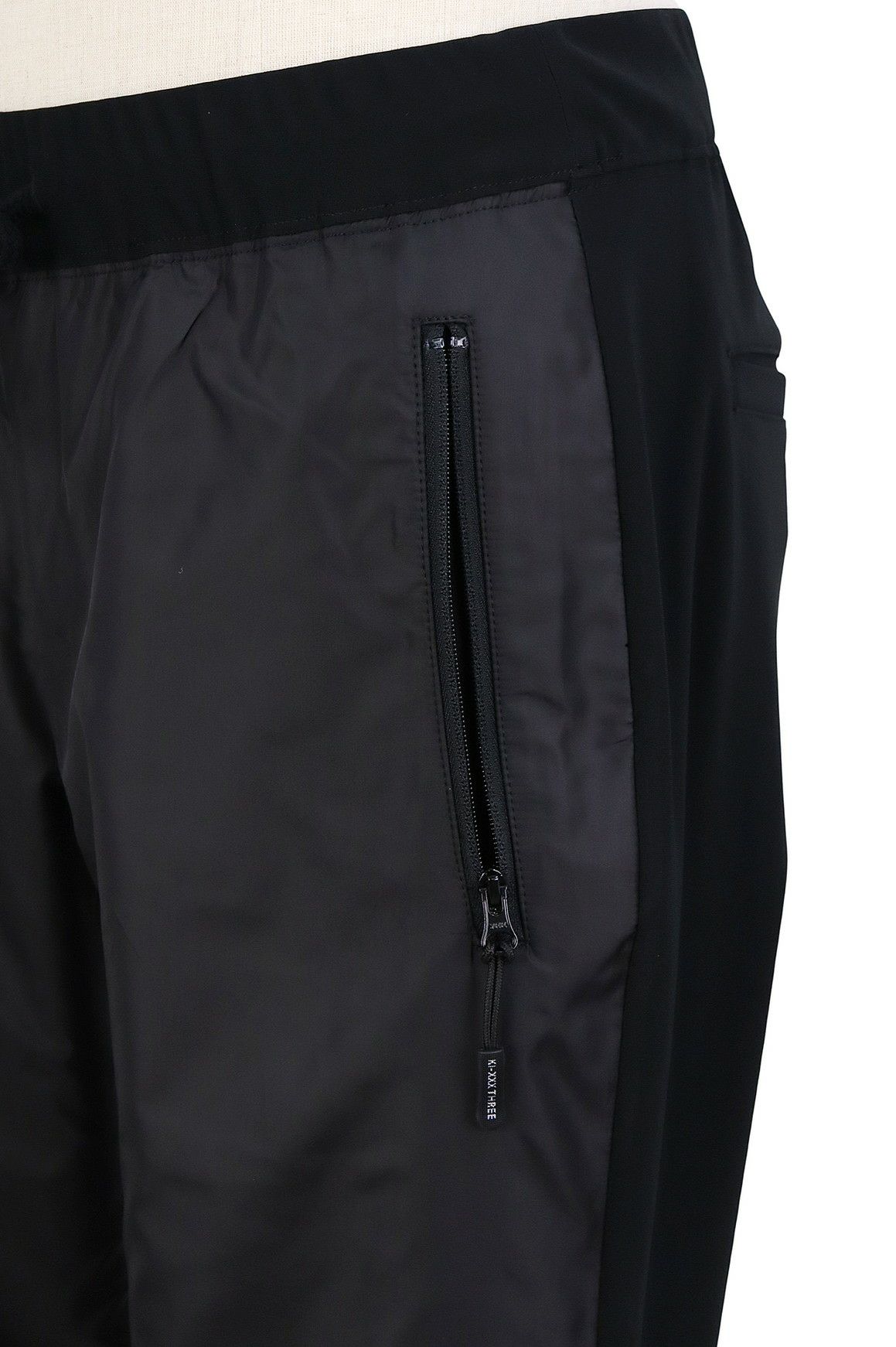 キックスリーのパンツ